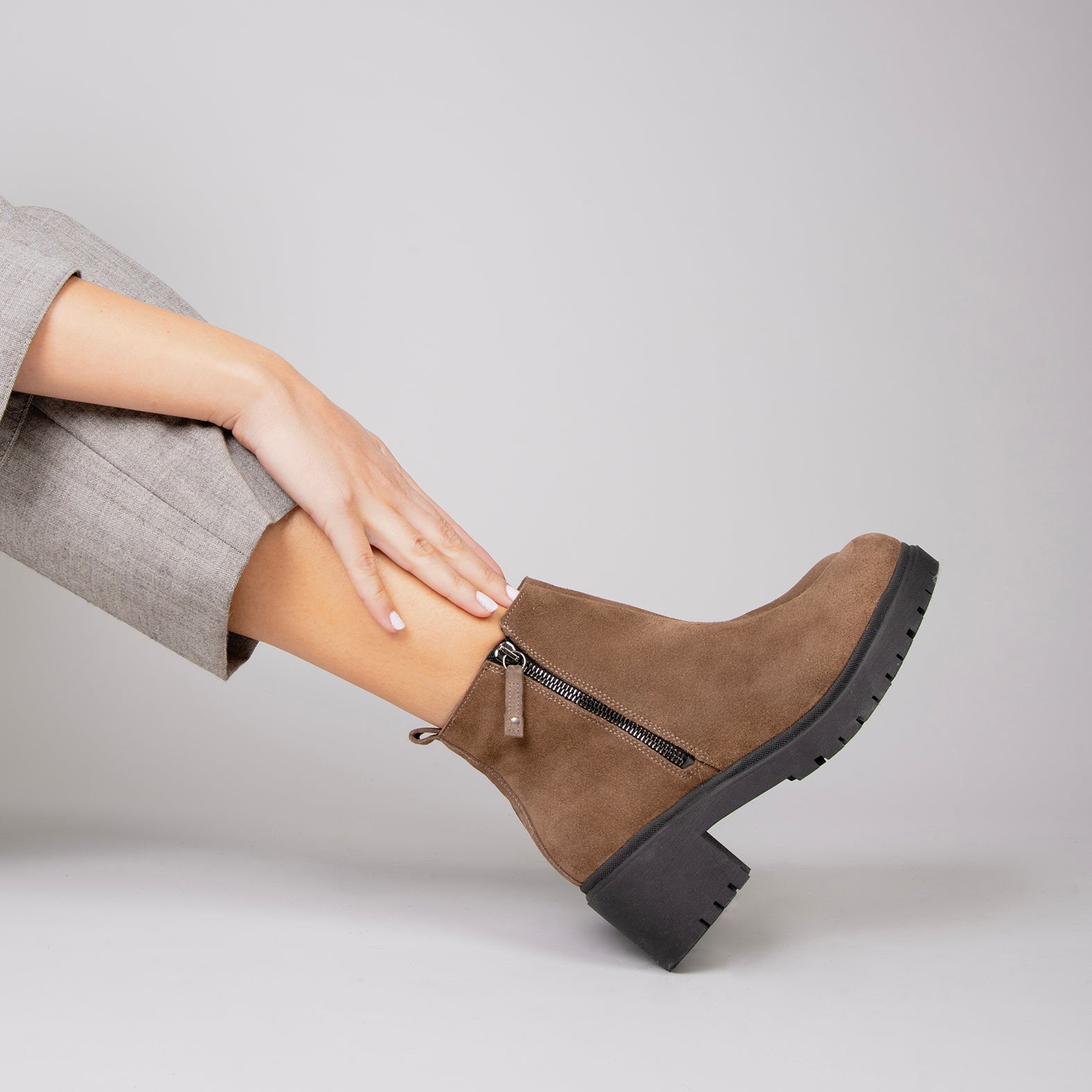 POP - Botín de piel hidrófugo TAUPE