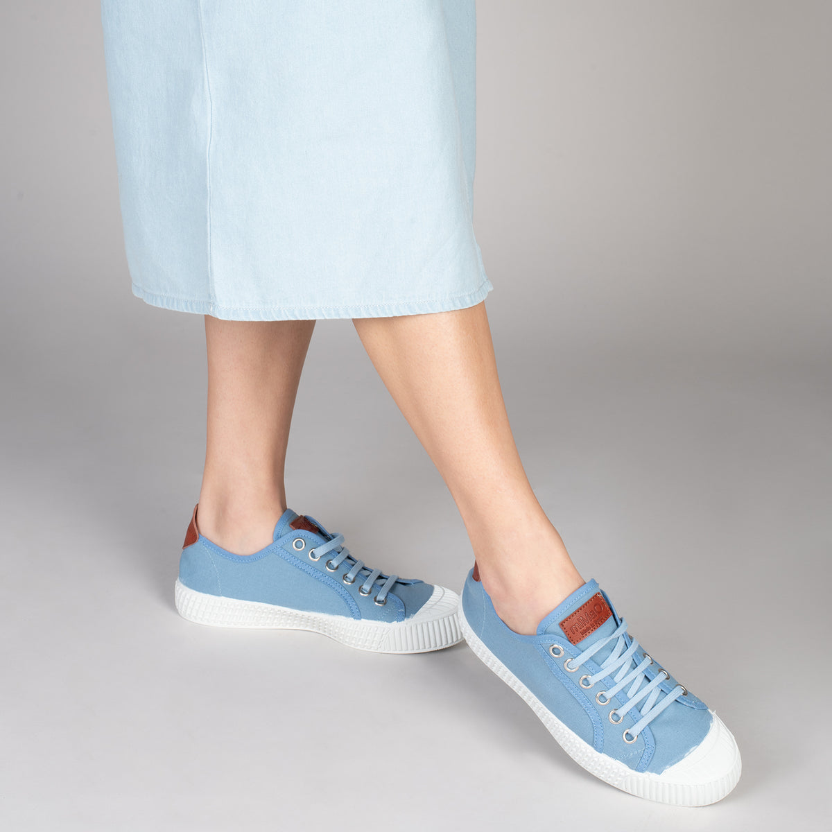BAMBA – Zapatillas casuals de lona para mujer AZUL