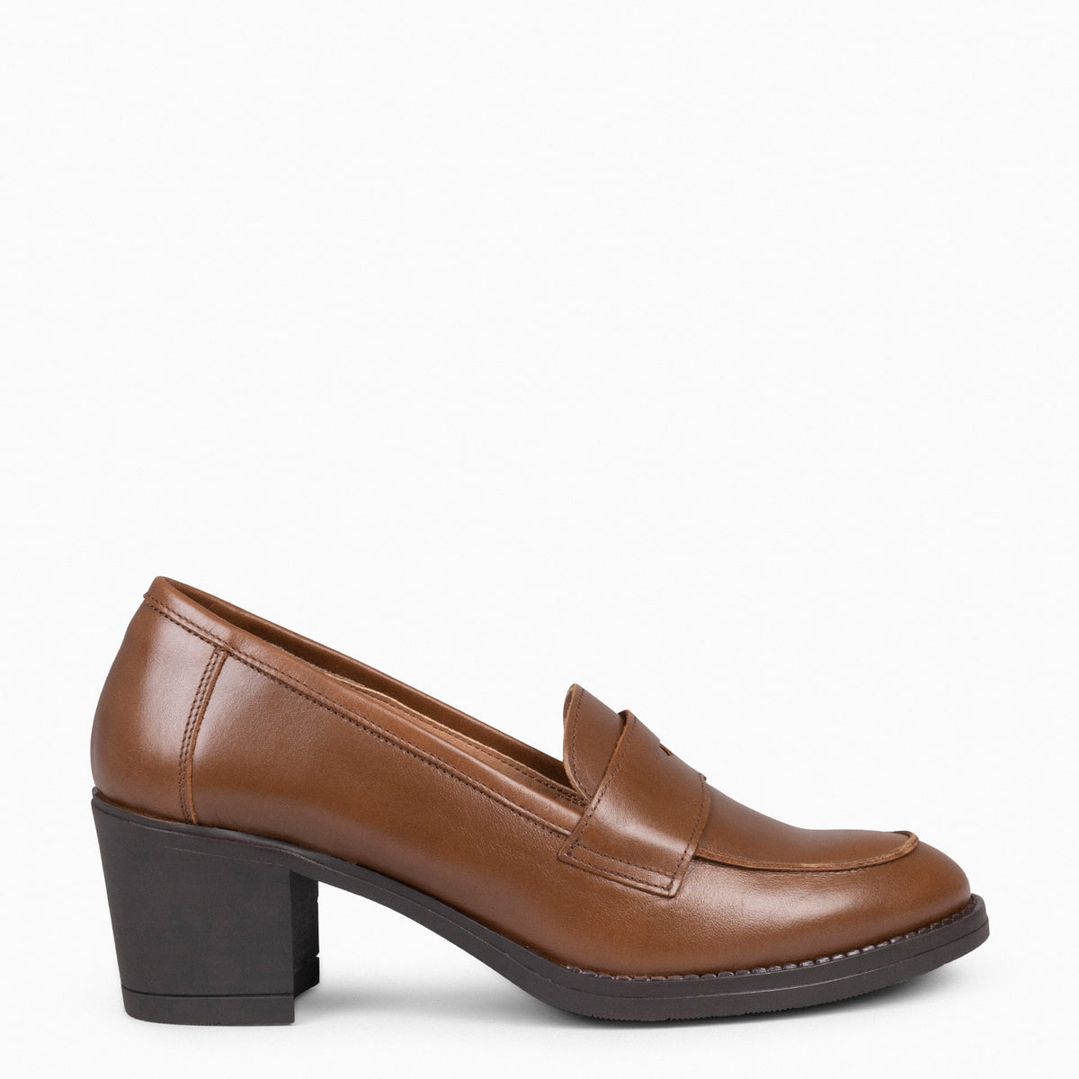 MOKKA – Mocasín de napa con tacón CAMEL