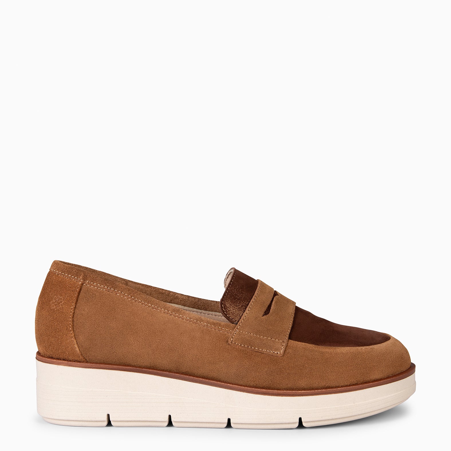 BETTY - Mocassins à talon compensé en daim CAMEL