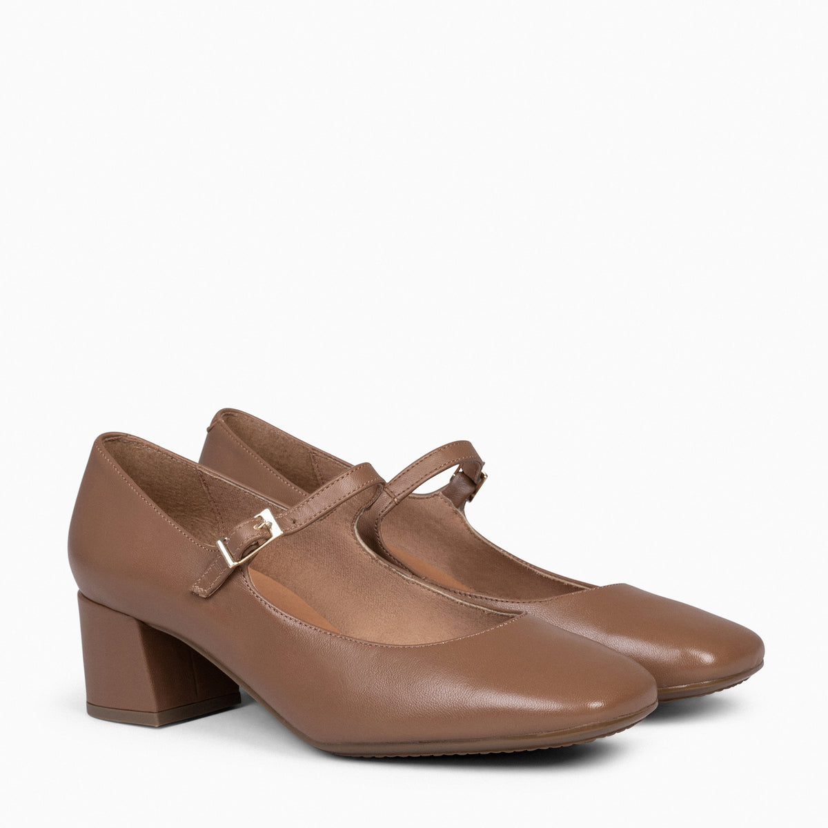 BELLA – Merceditas con tacón y puntera cuadrada CAMEL