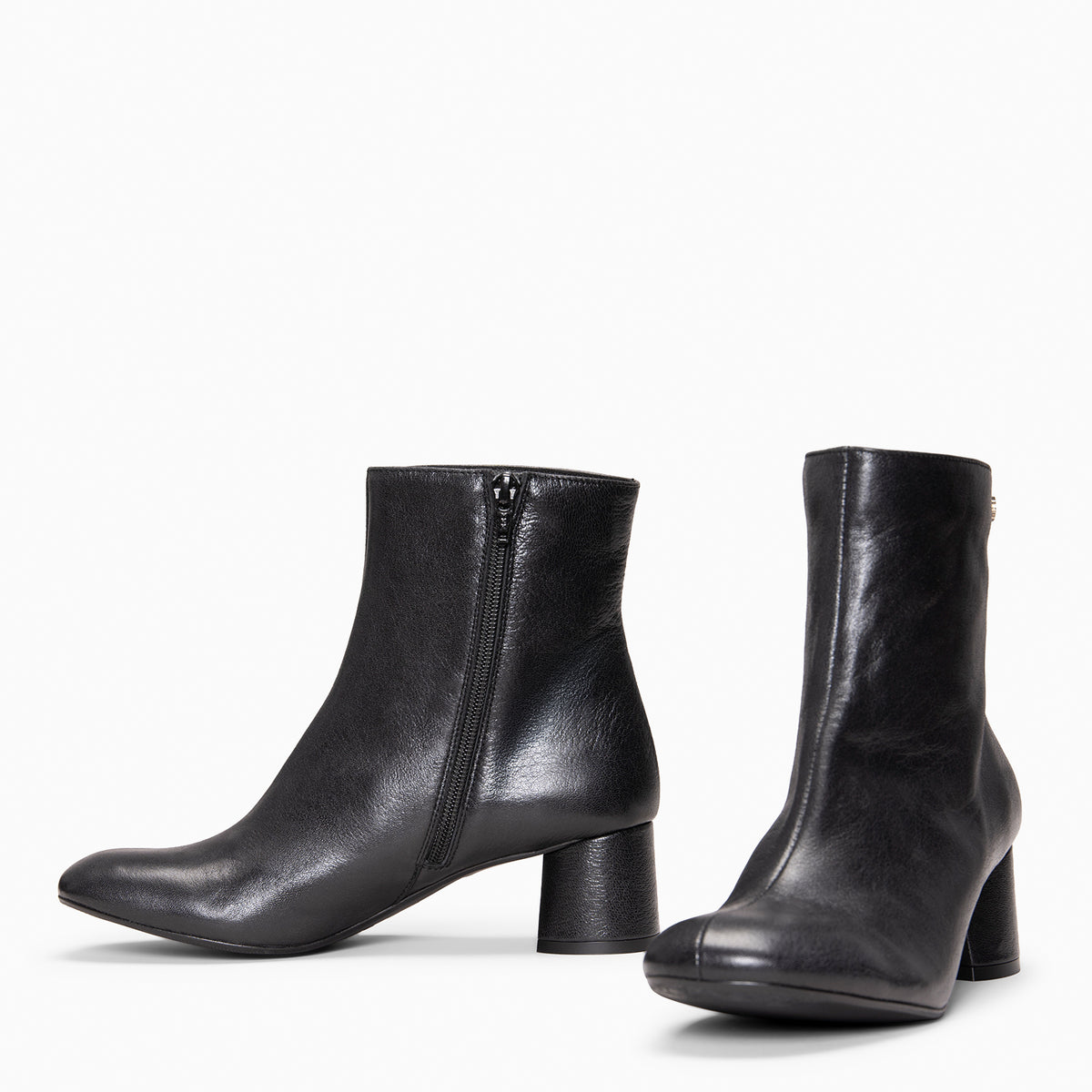 RUBI - Bottines rétro à talon et surpiqûre centrale en cuir NOIR