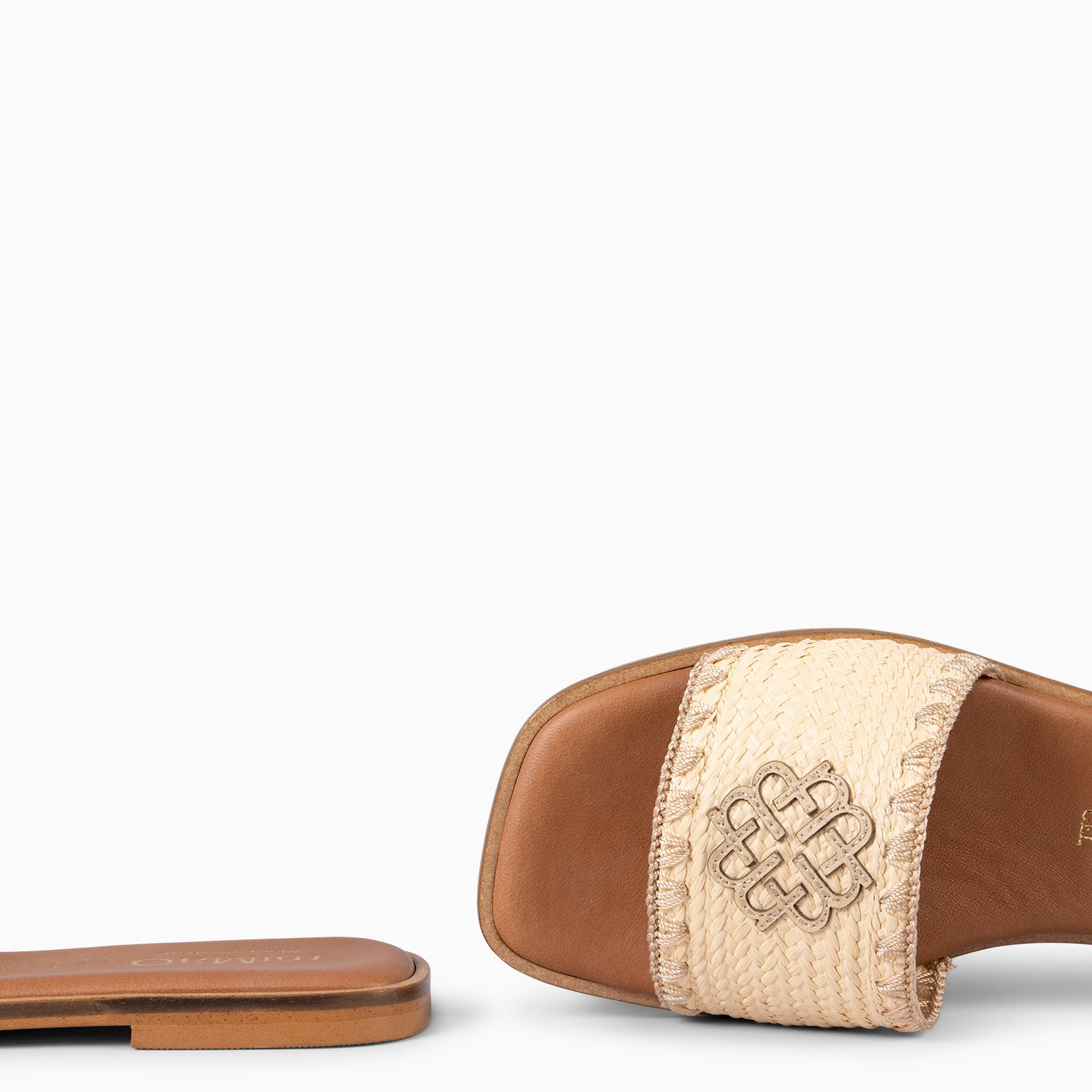 FILIPPA - SANDALIA PLANA TIPO CHANCLA BEIGE