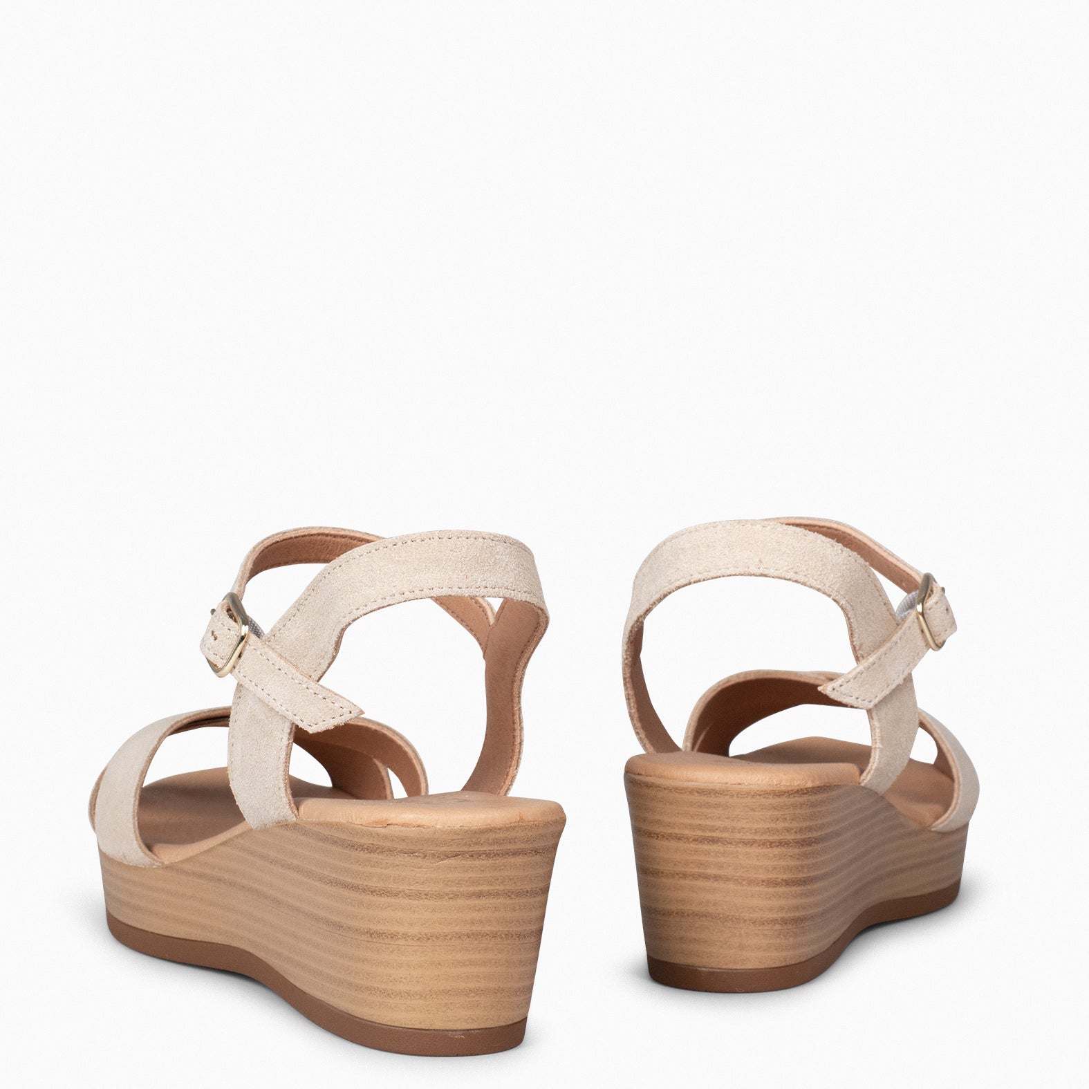 MAR - CUNHAS LEVES COM TIRA CRUZADA BEGE