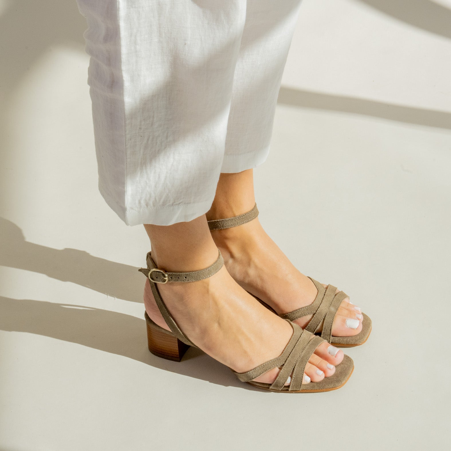 INDA - Sandales à talon ultra confort TAUPE