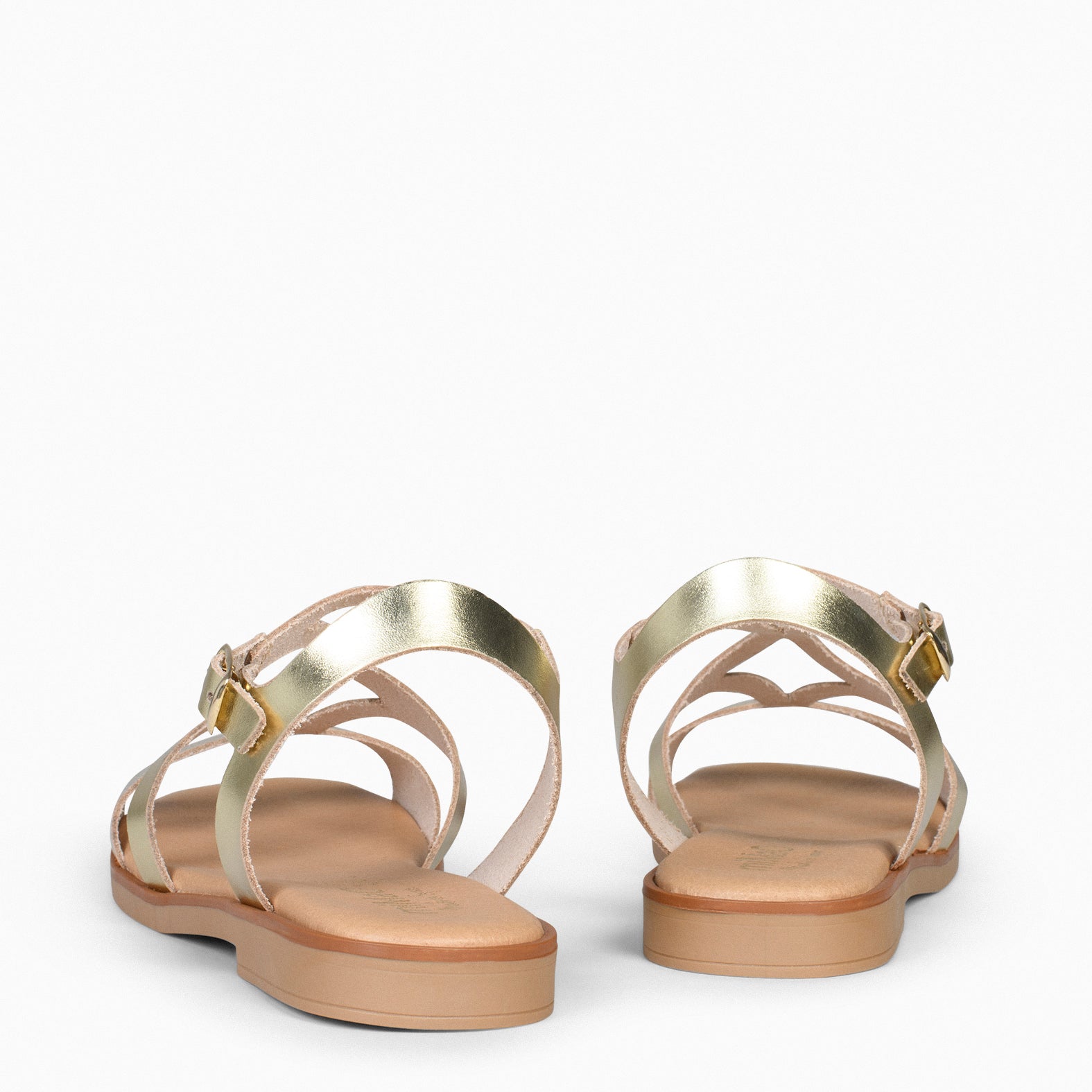 BAMBÚ - Sandalias Planas PLATINO