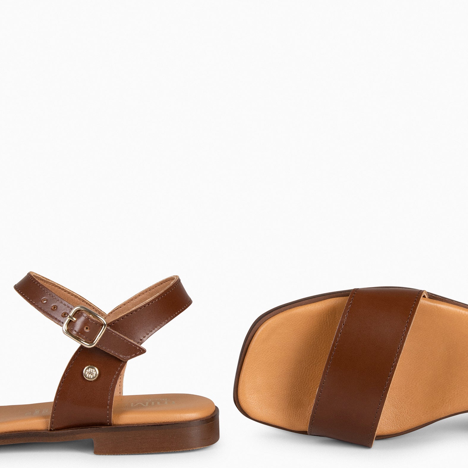 SANTORINI - Sandales plates CAMEL