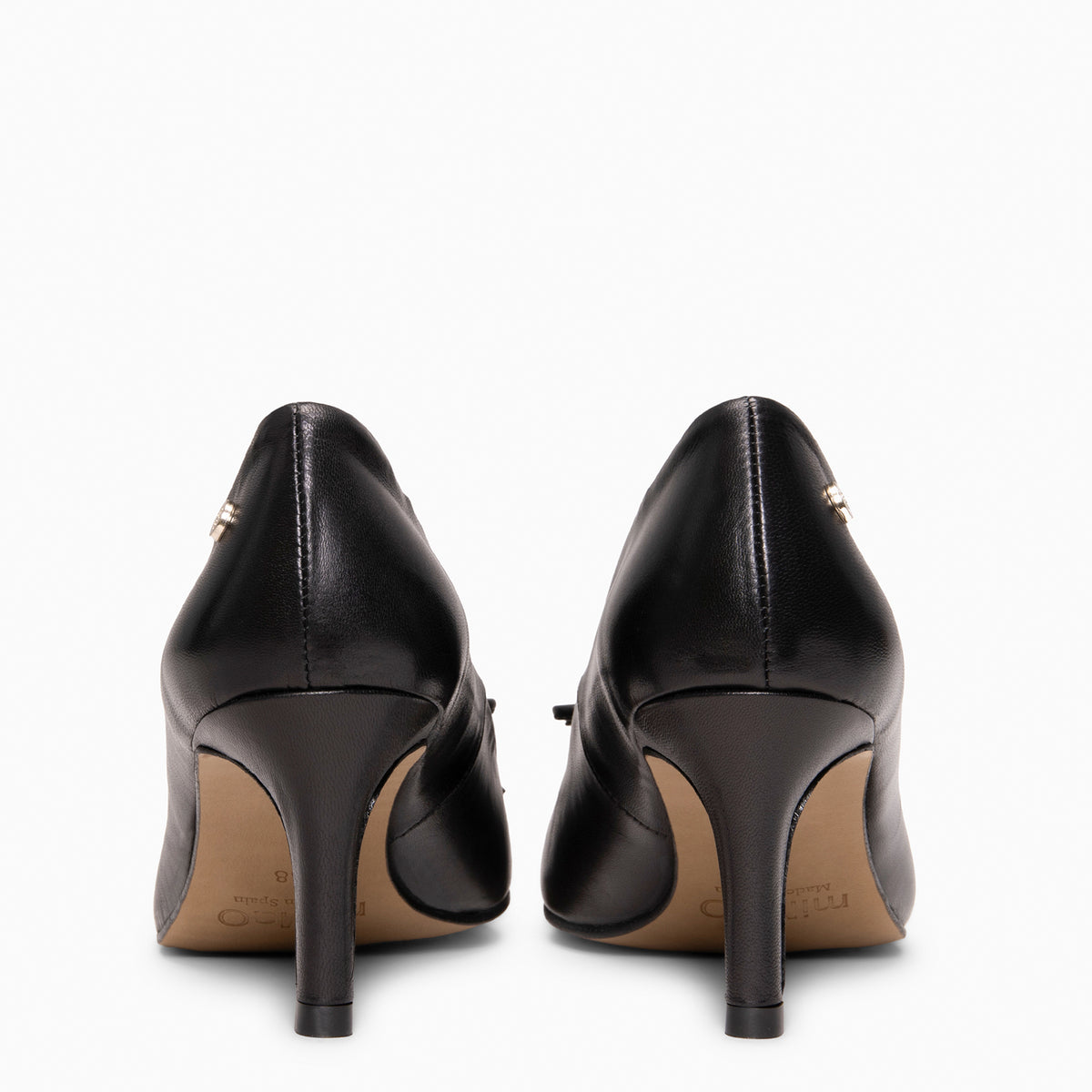 MONI - ZWART Leren pumps met dunne hak en strik