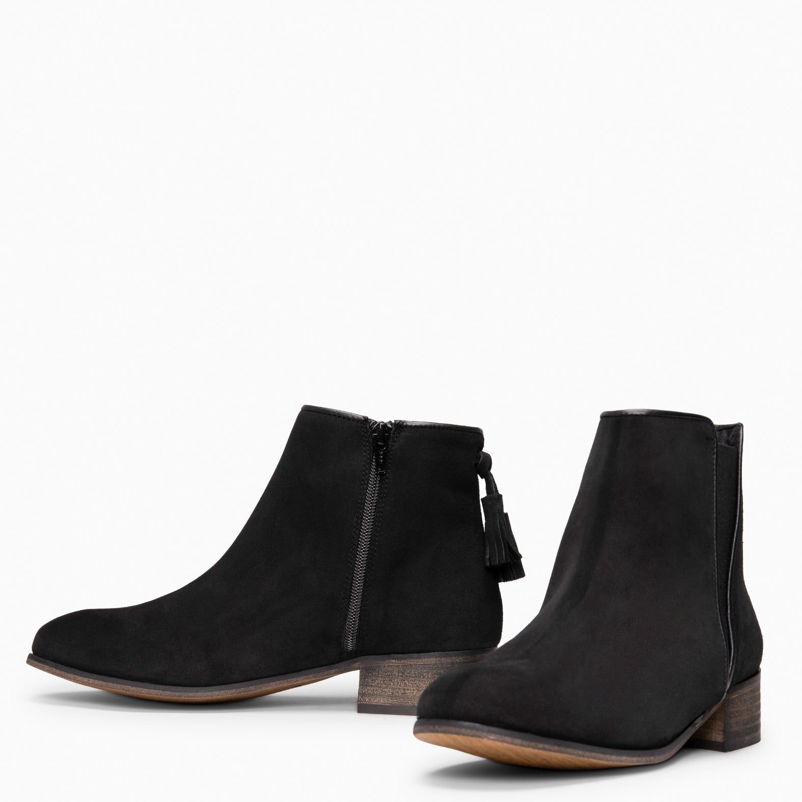 LEIRE - Botins Chelsea em couro de camurça hidrófuga PRETO