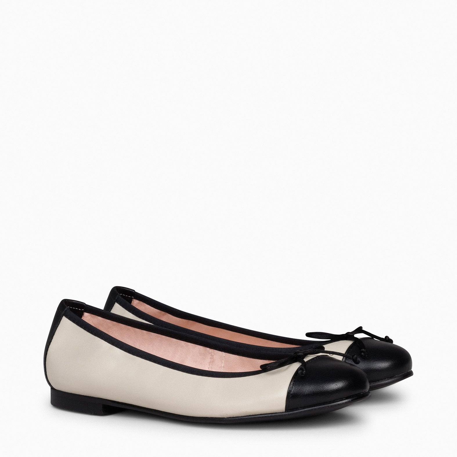 NICOLLE – Bailarina plana con puntera BEIGE