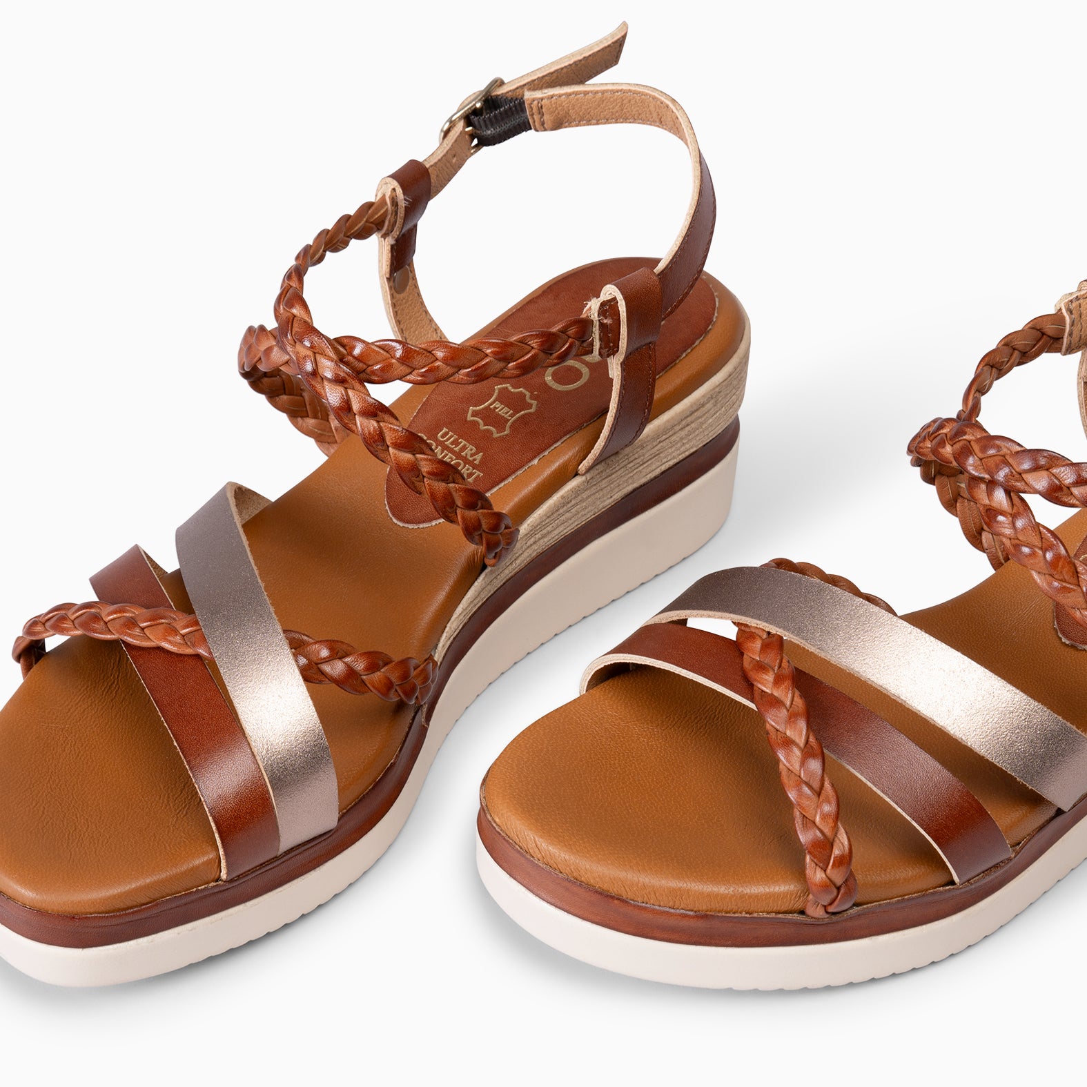 GLADYS - SANDALIA BICOLOR CON CUÑA CAMEL