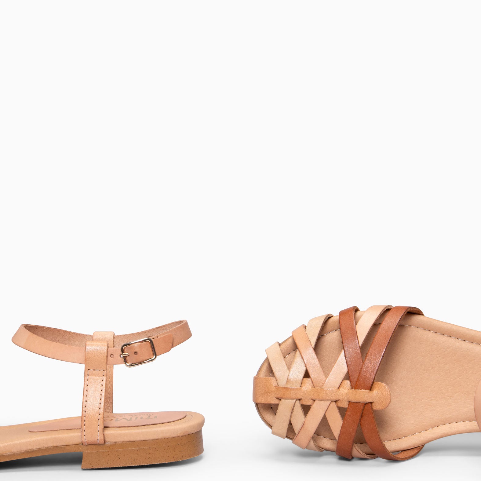 BEACH – Nu-pieds à lanières croisées CAMEL