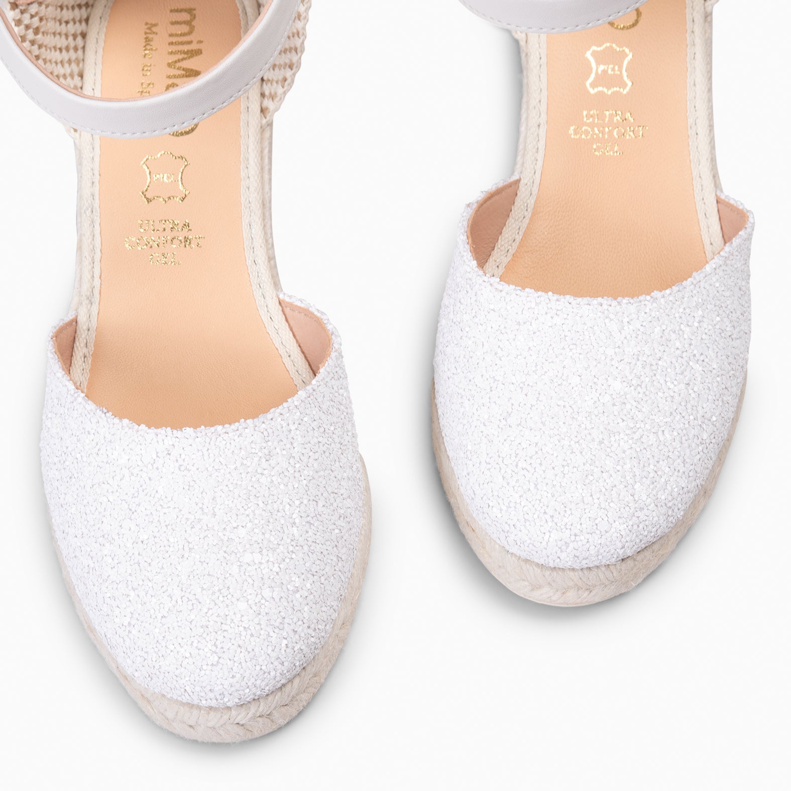 BAHIA – CUÑA BAJA DE ESPARTO GLITTER PERLA