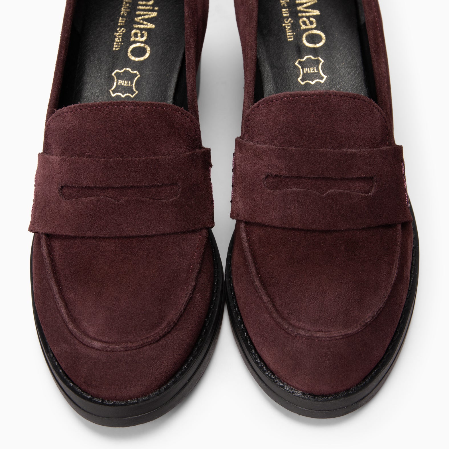 LATTÉ – Mocasín con tacón BURDEOS