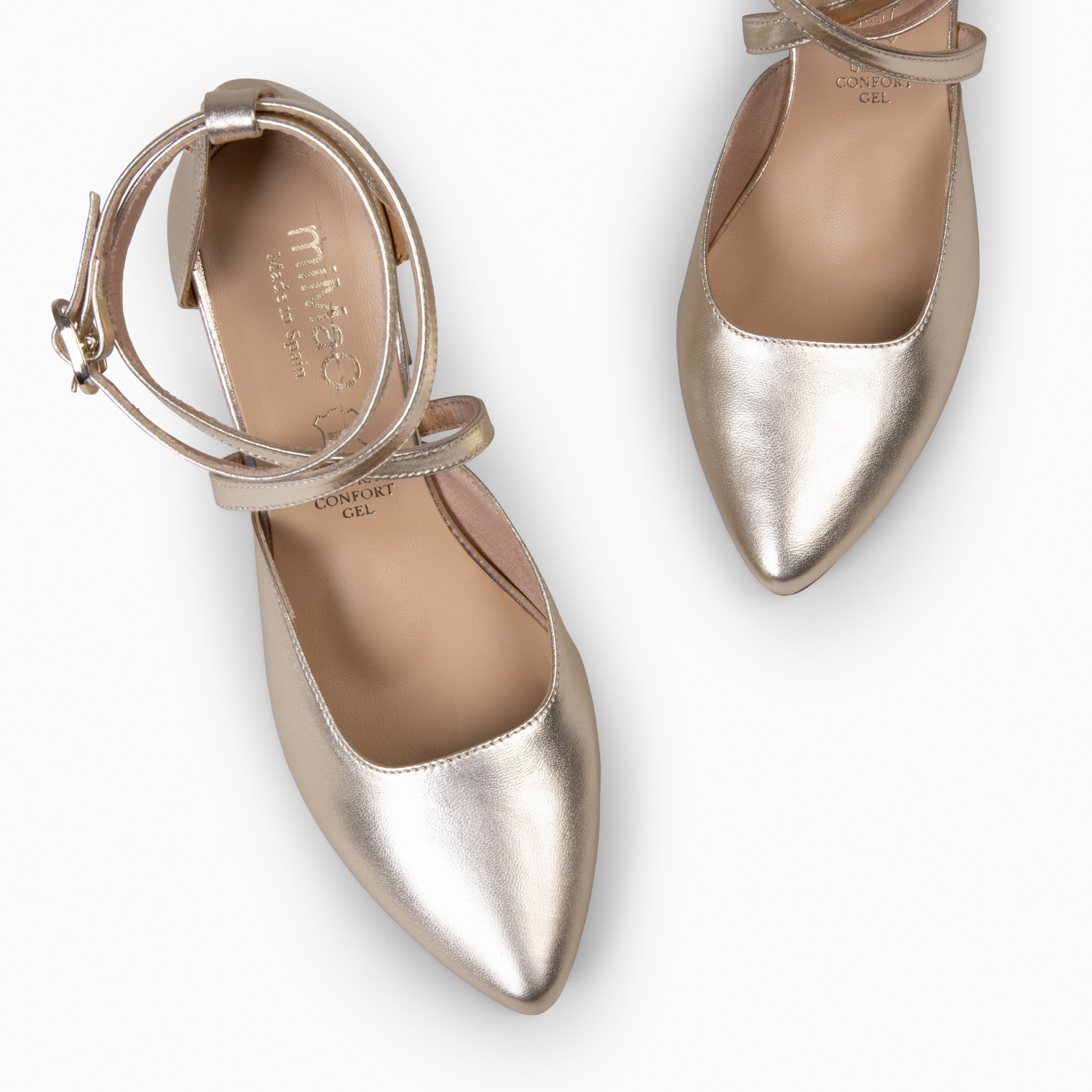 ARIEL - GOLDEN WIDE HEEL SHOE