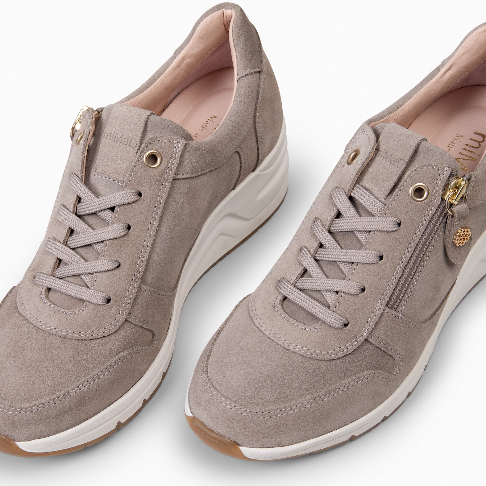 ARLES – Baskets à talon compensé en daim TAUPE