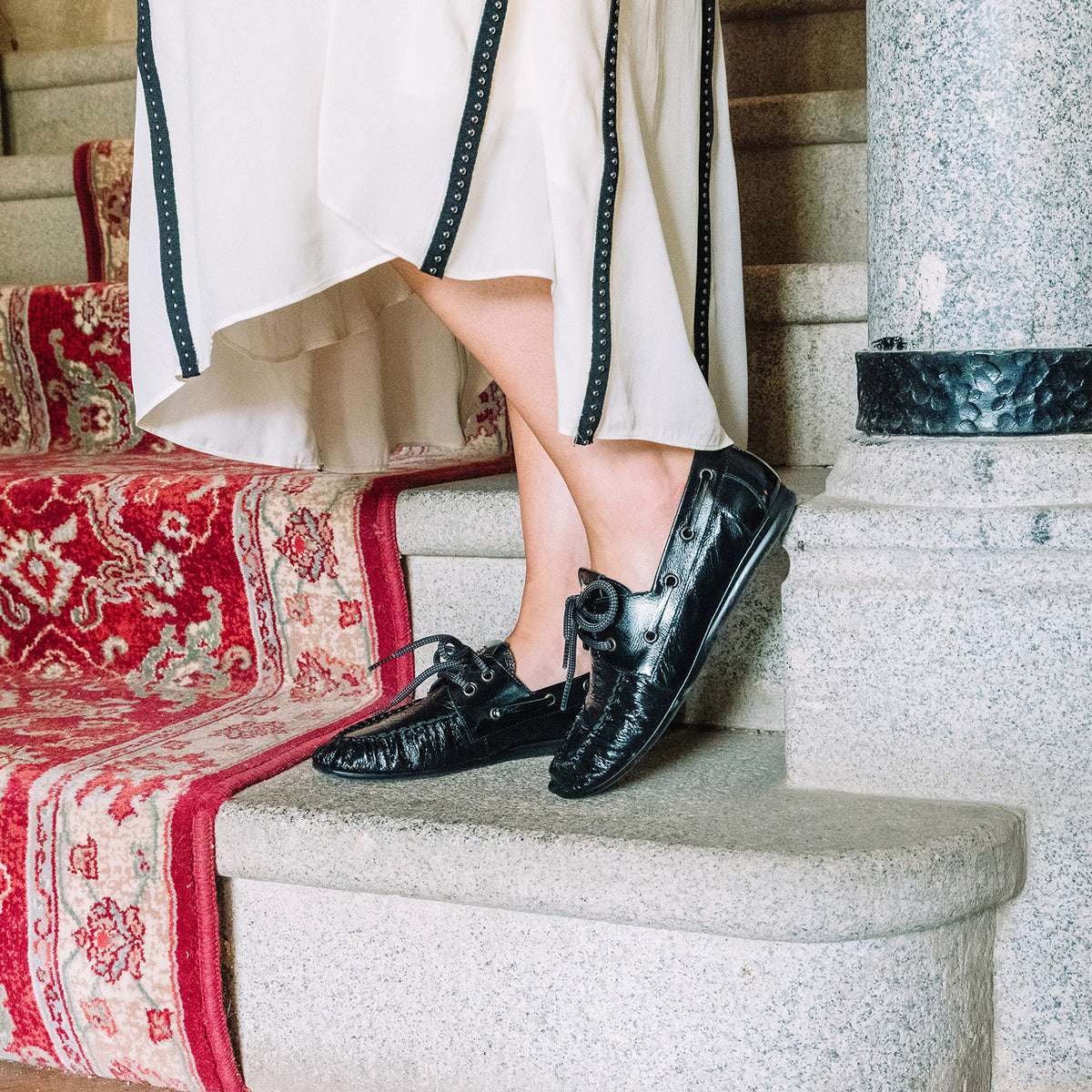 OSAKA - Chaussures bateau en cuir vernis NOIR