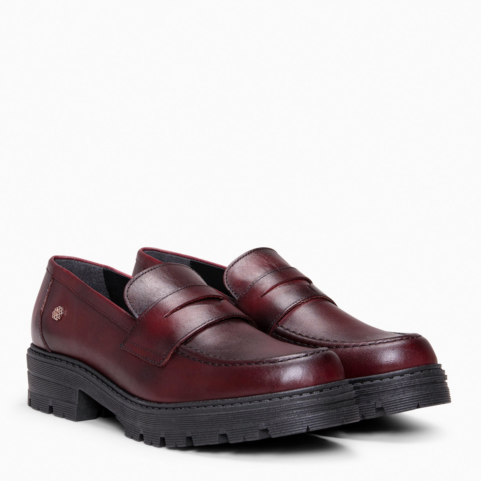 TRAVIS - Mocasin de piel de napa cepillada BURDEOS