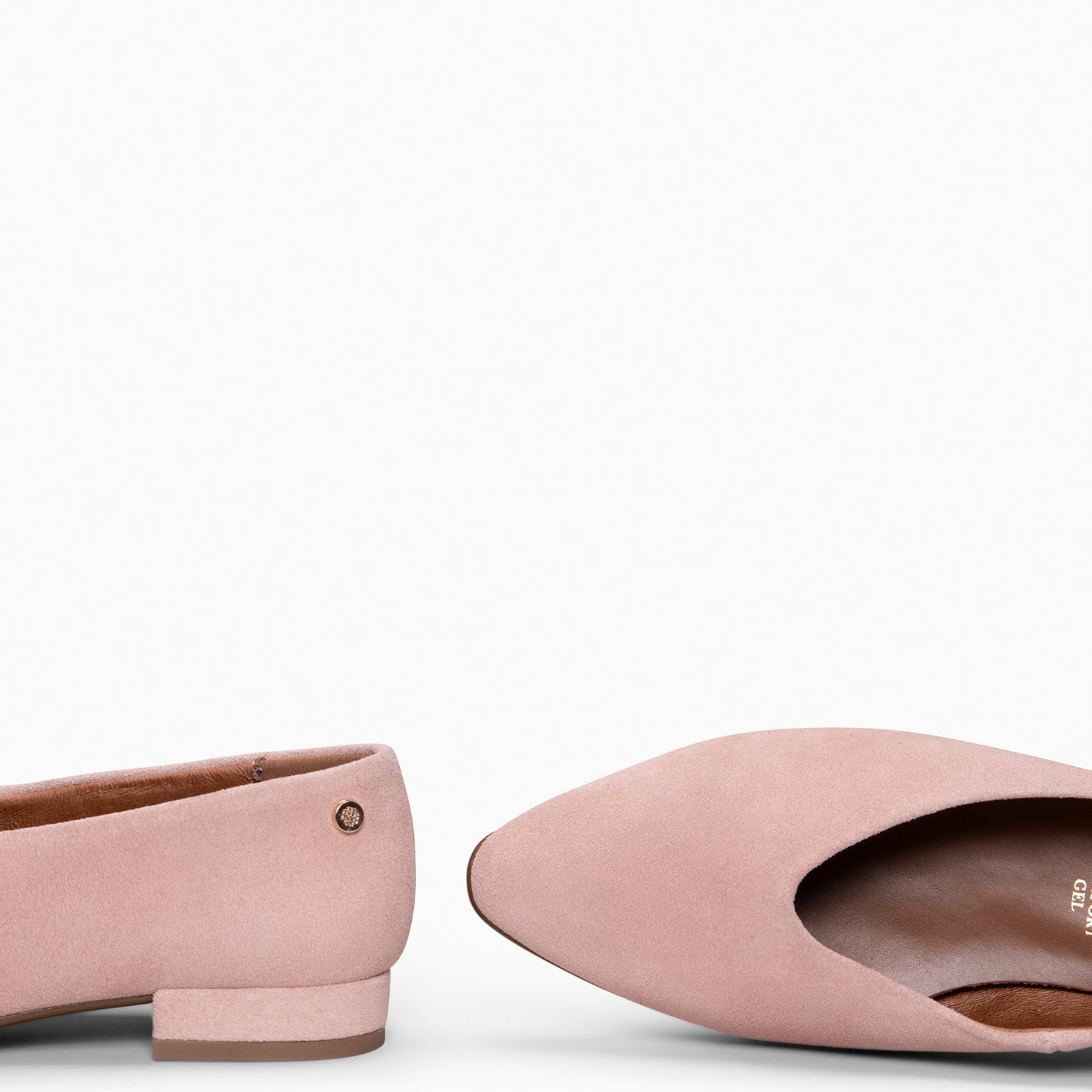 URBAN LACY - Bailarina con tacón bajo en piel de serraje NUDE