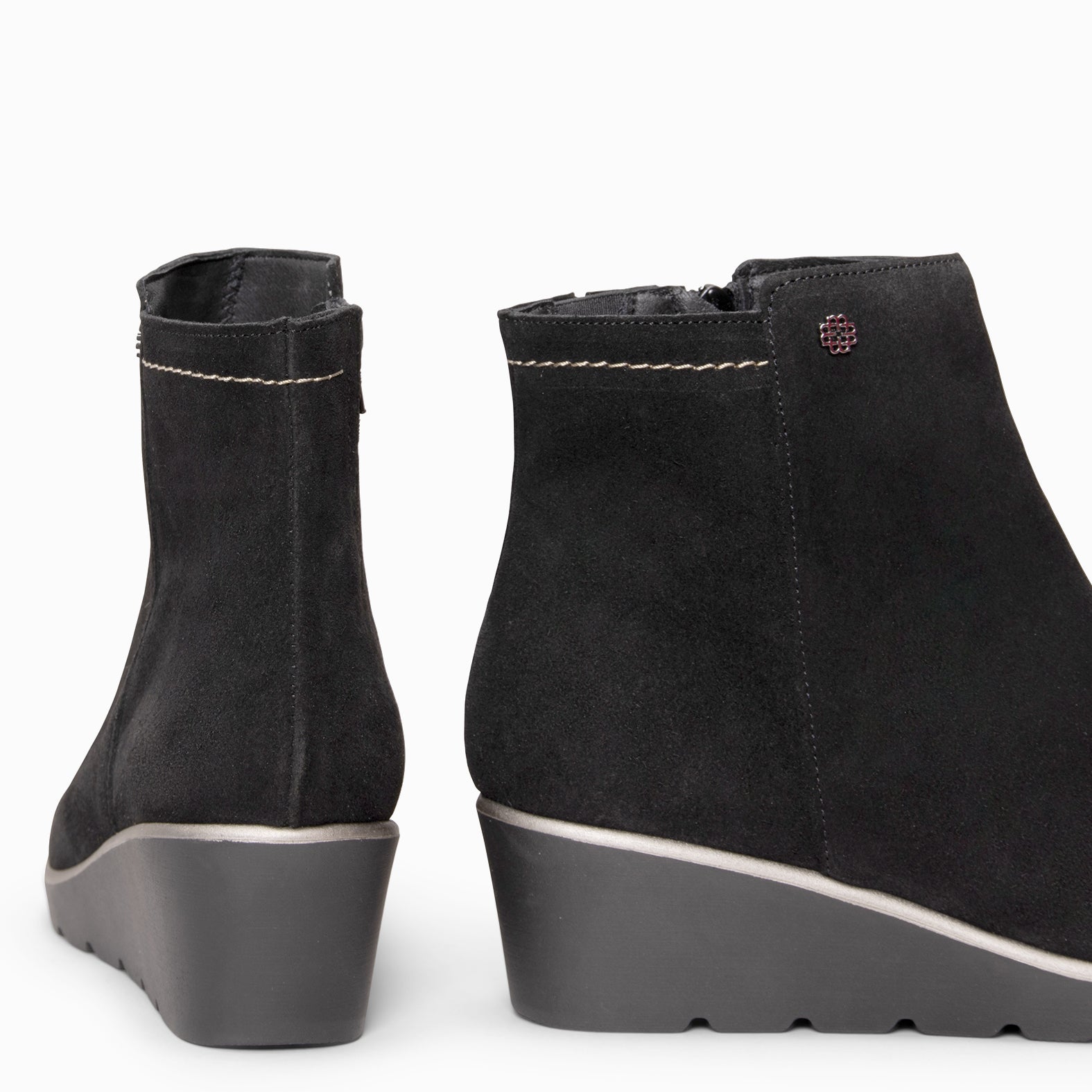 LULEA - bota de cano curto em couro repelente de água PRETO