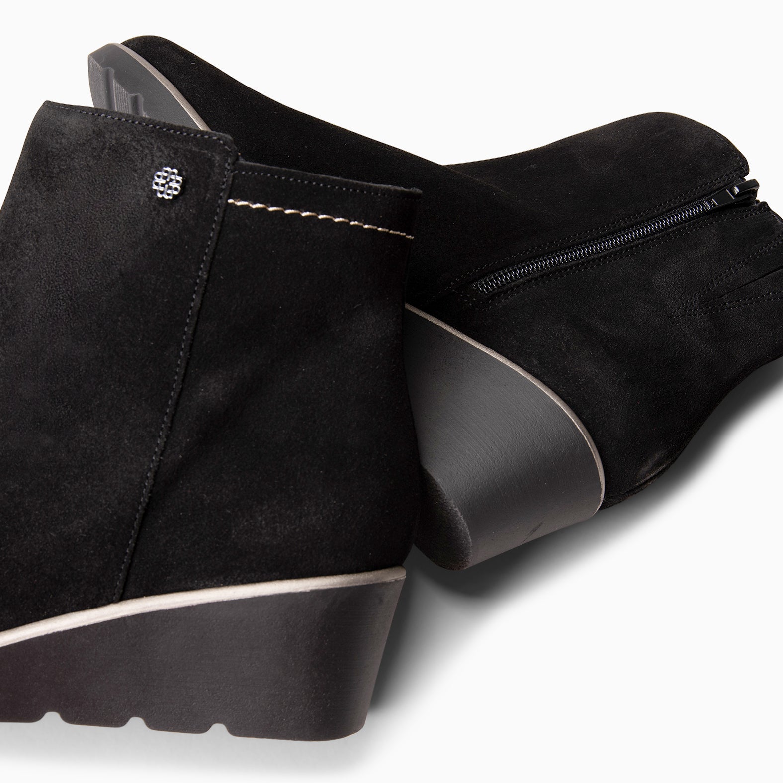 LULEA - bota de cano curto em couro repelente de água PRETO