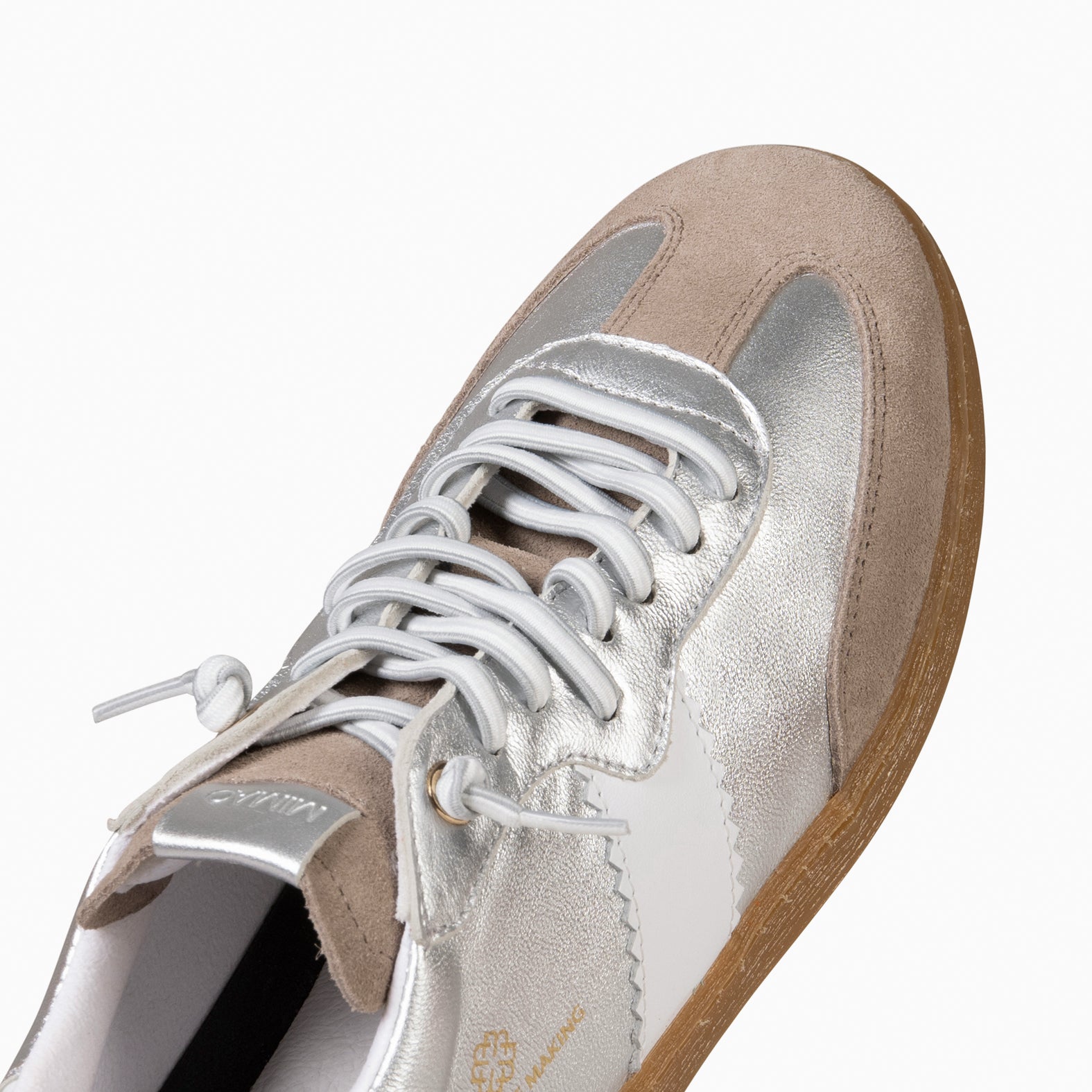 STÜDIO 01 - DEPORTIVOS PLATA - miMaO ®