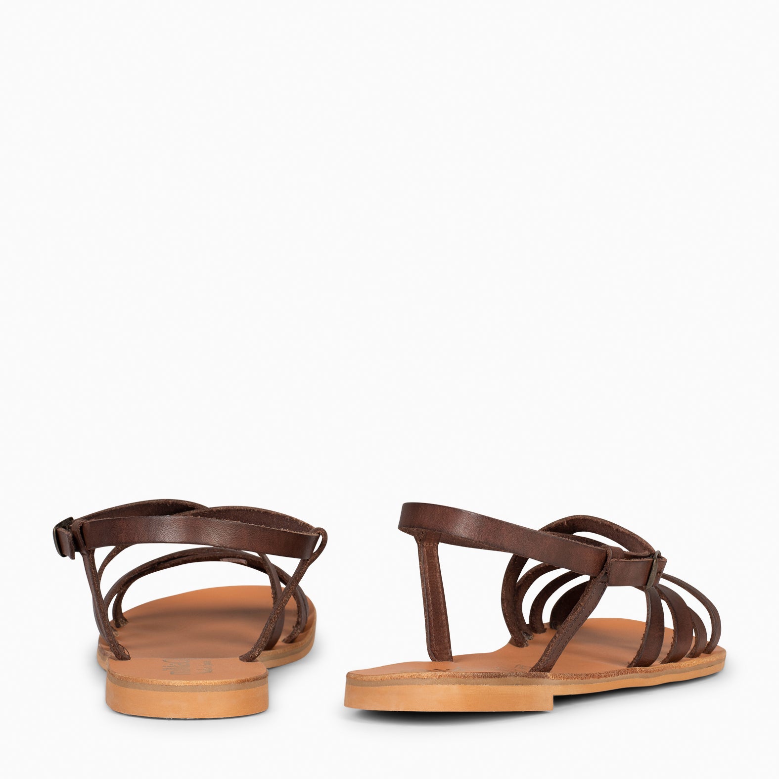 IXORA - Sandalias planas de mujer con hebilla MARRÓN