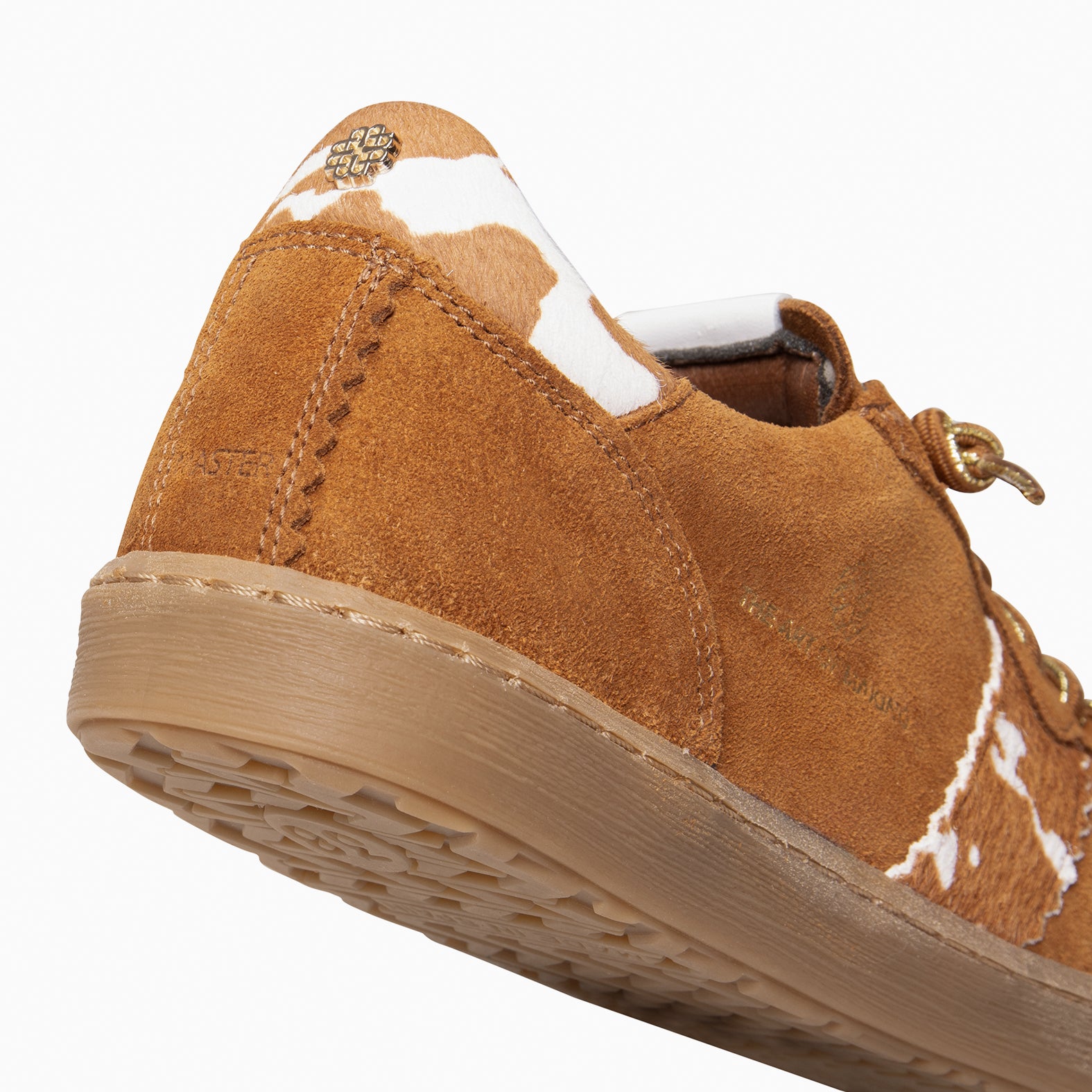 STÜDIO 01 - Deportivos CAMEL VACA - miMaO ®