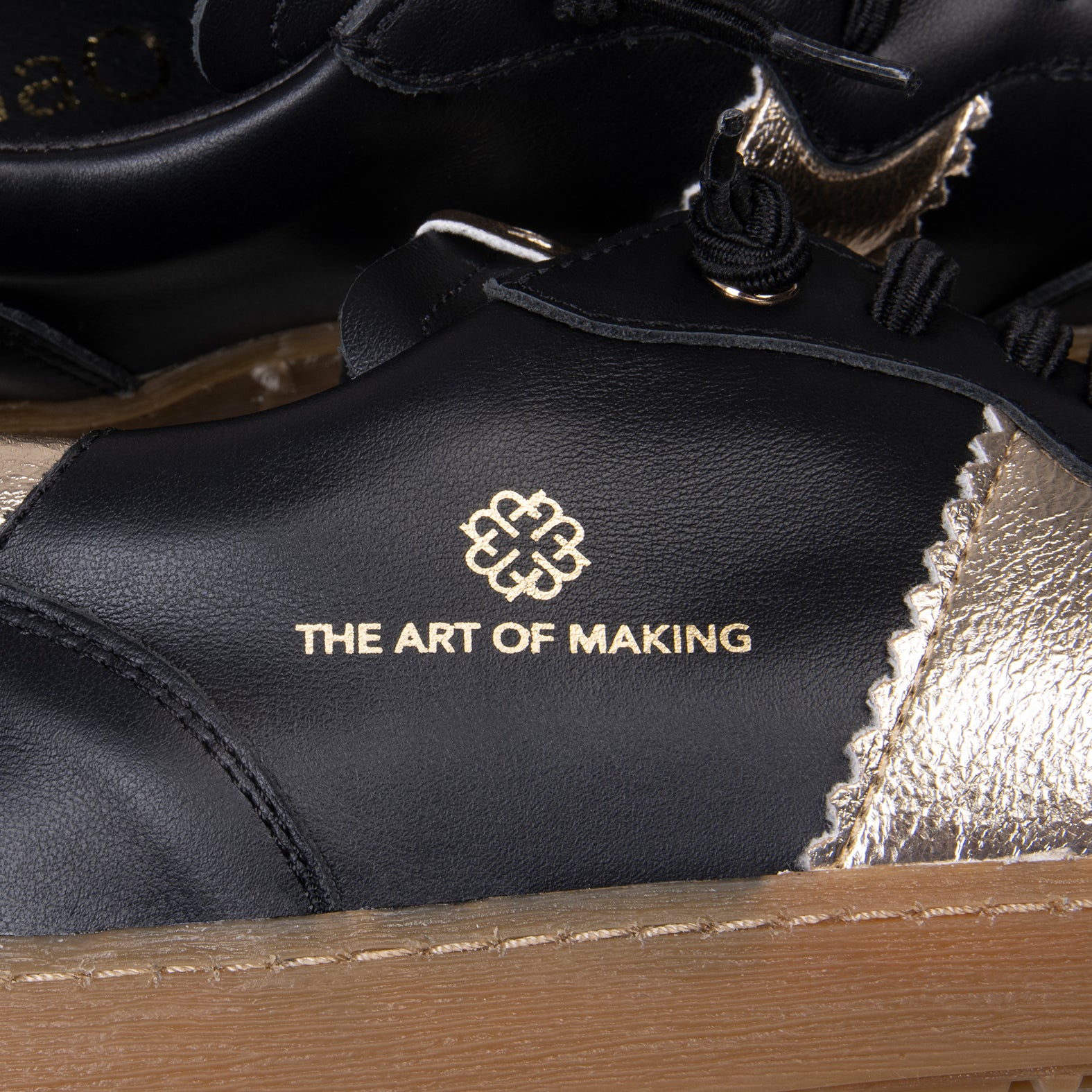 STÜDIO 01 - DEPORTIVOS NEGRO - miMaO ®