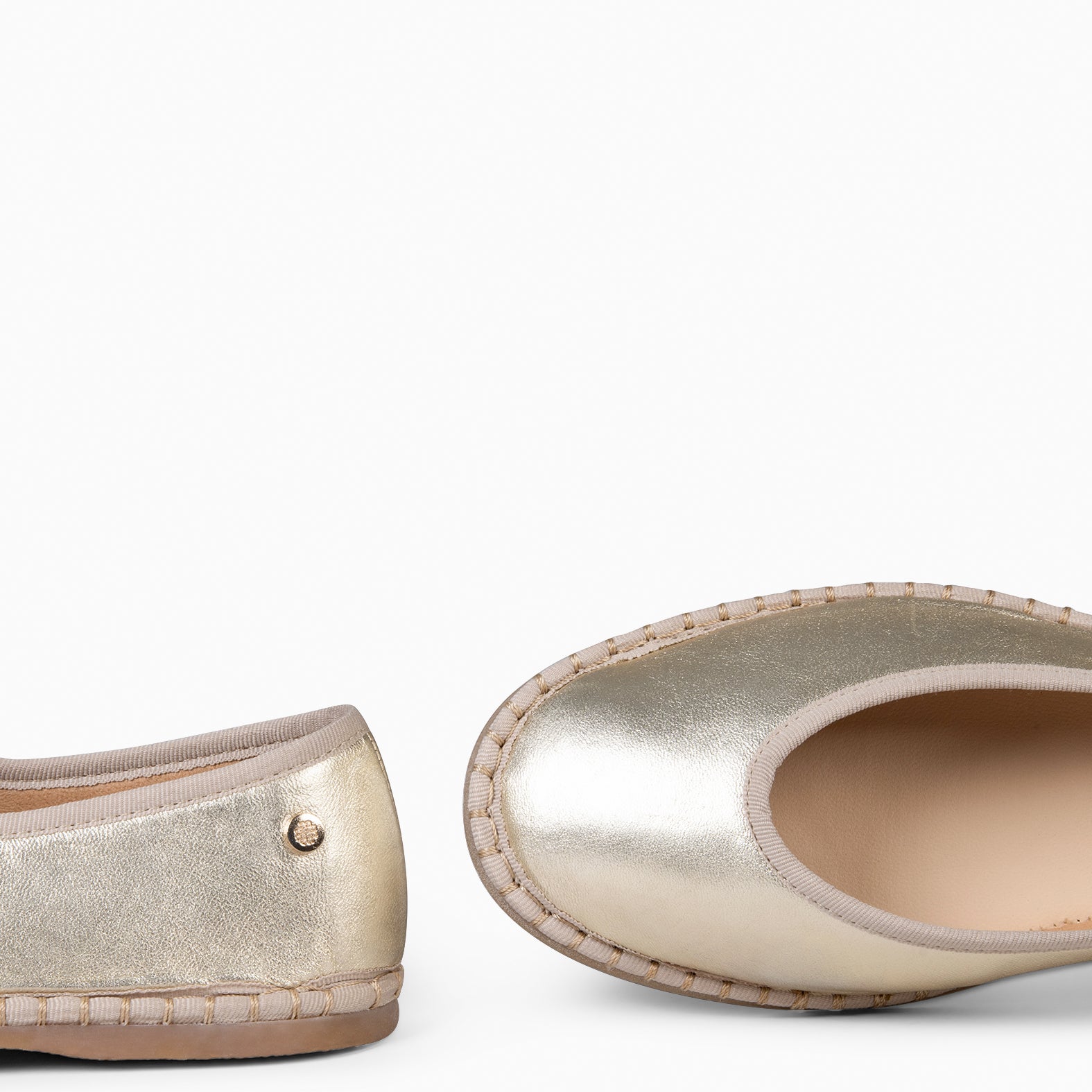 MARGARET - MERCEDITA PLANA CON TIRA PLATINO