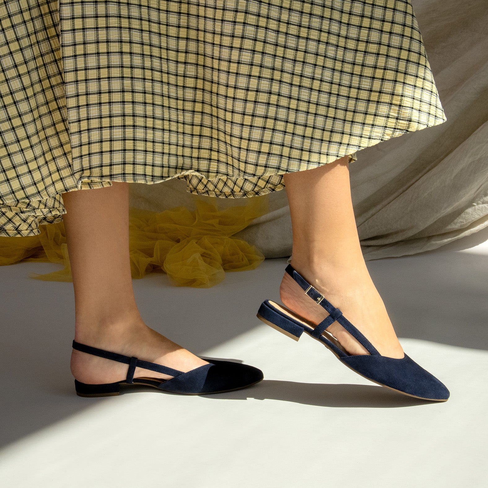 BRUNCH – Zapatos Planos Destalonados MARINO