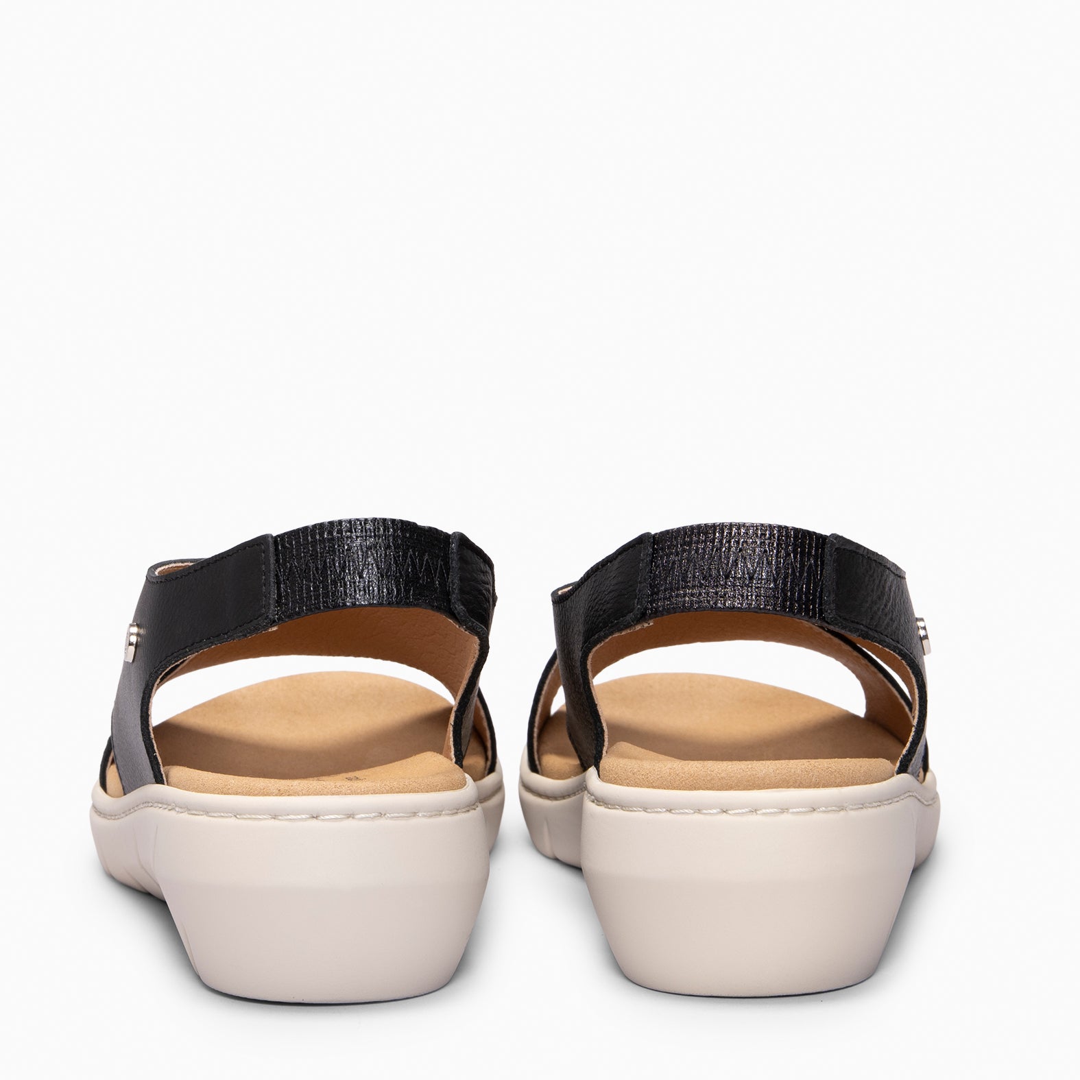 LUPÉ - Sandálias slingback com palmilha removível PRETO