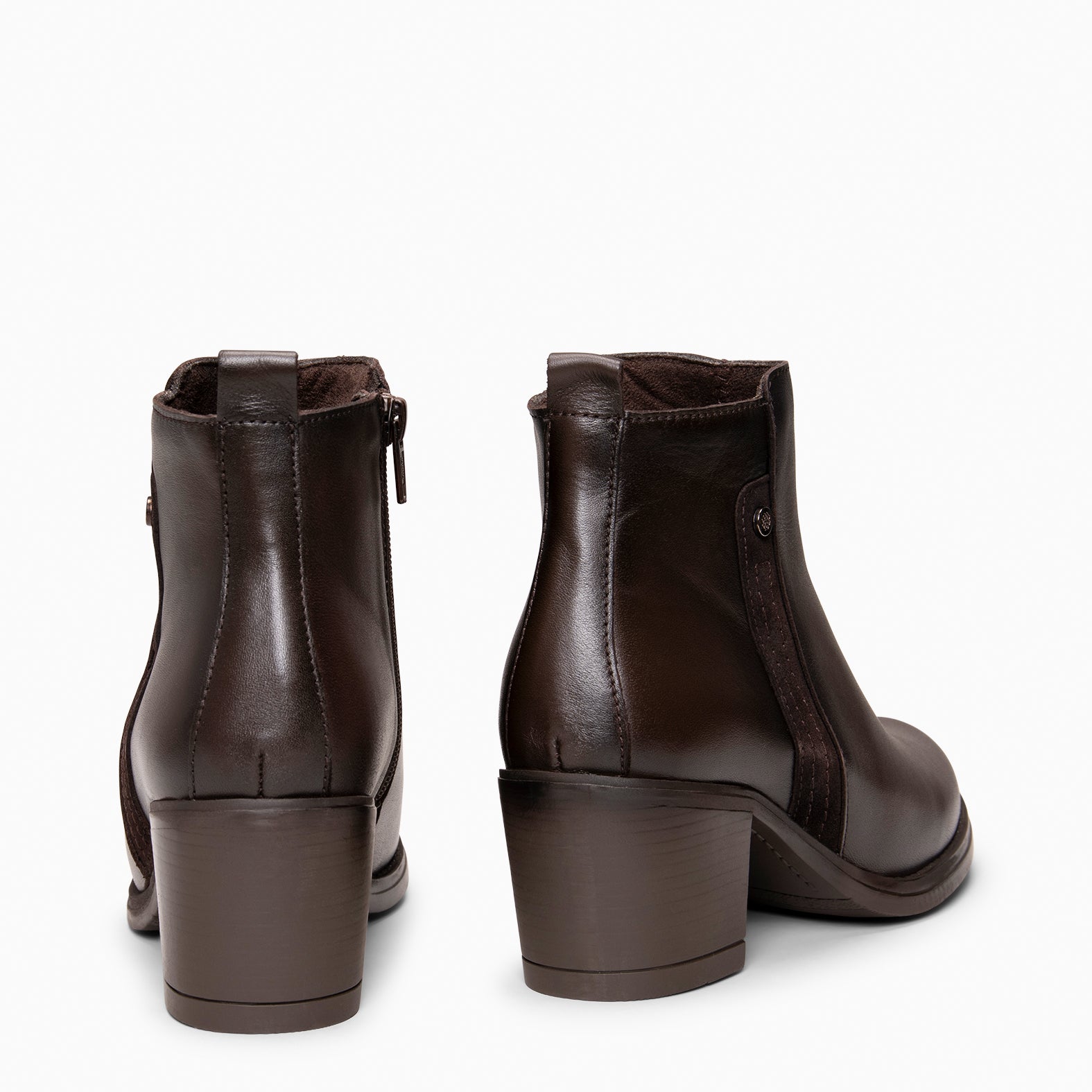 MONTSE – Botín de tacón ancho de piel MARRON