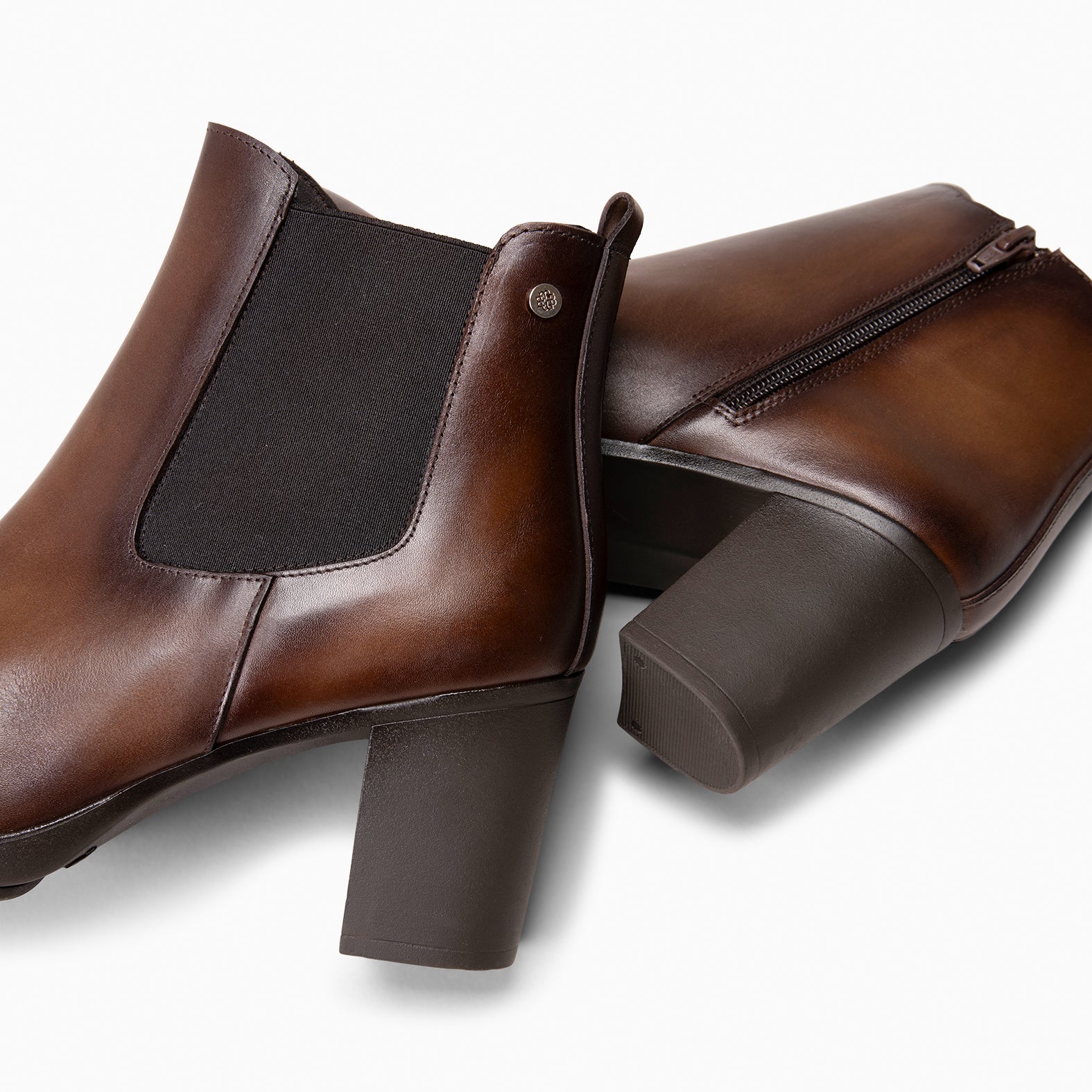 SABRINA – Botin de tacón alto con elástico lateral CAMEL