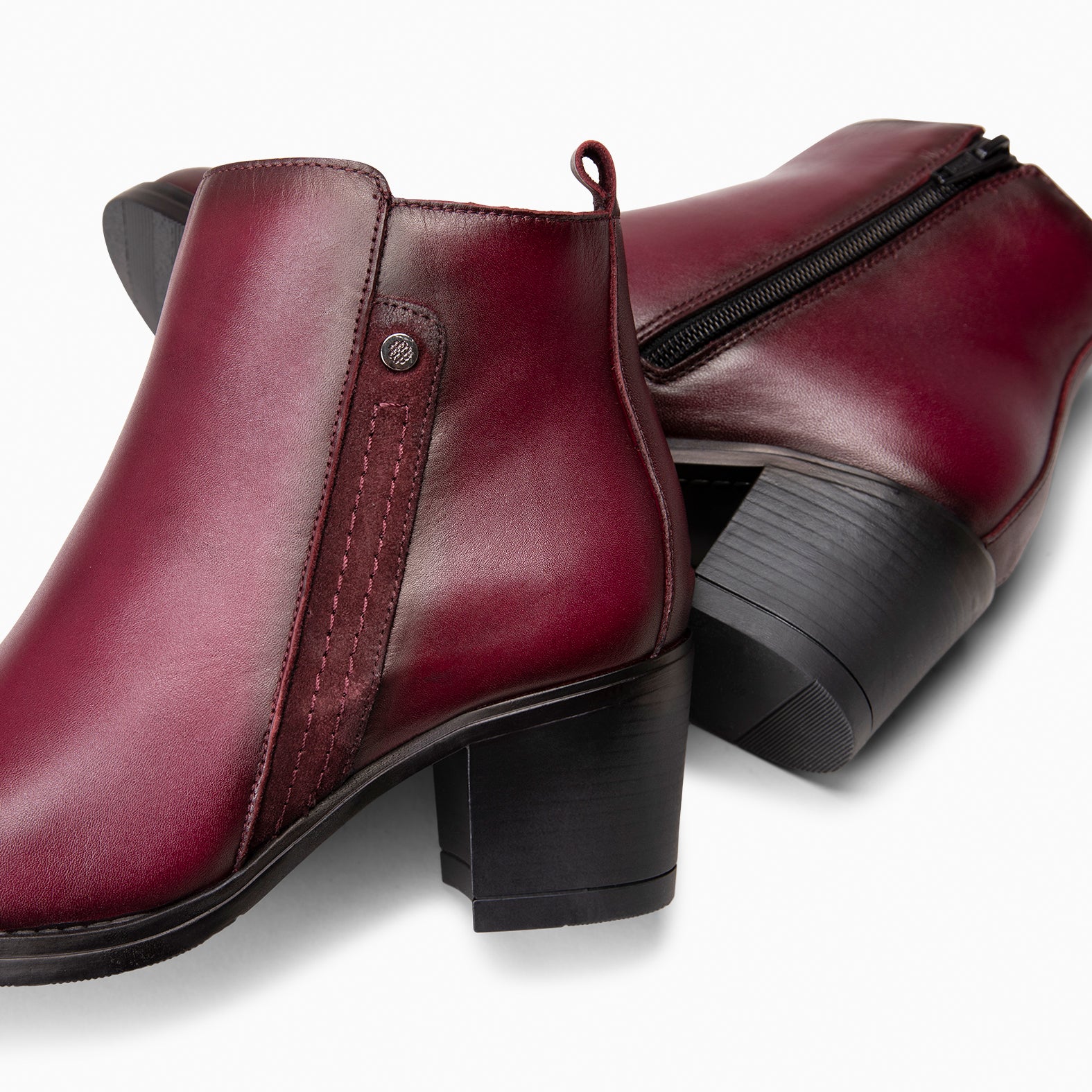 MONTSE – Botín de tacón ancho de piel BURDEOS
