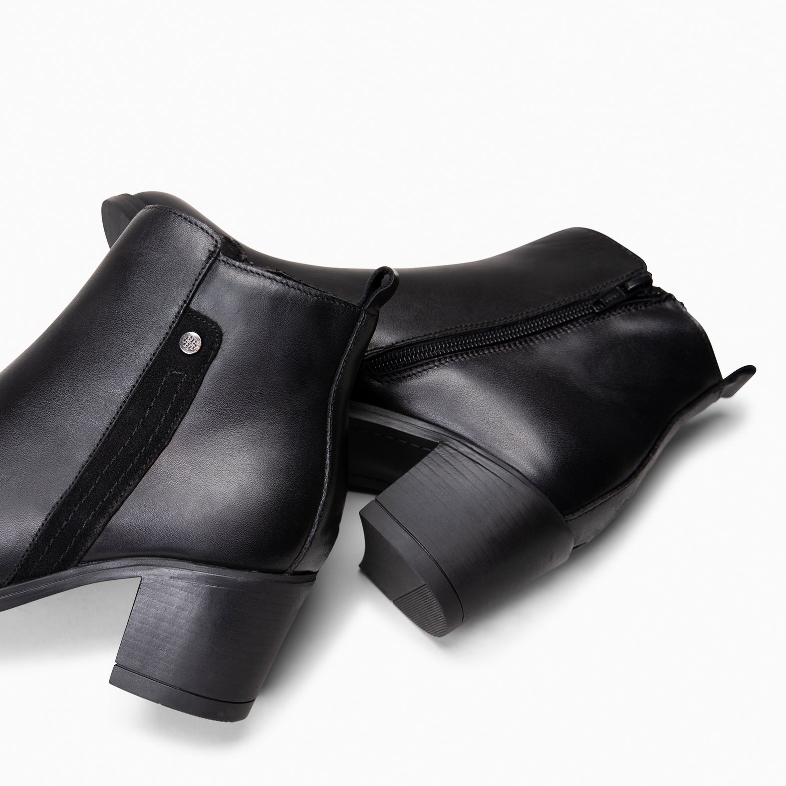 MONTSE – Botín de tacón ancho de piel NEGRO