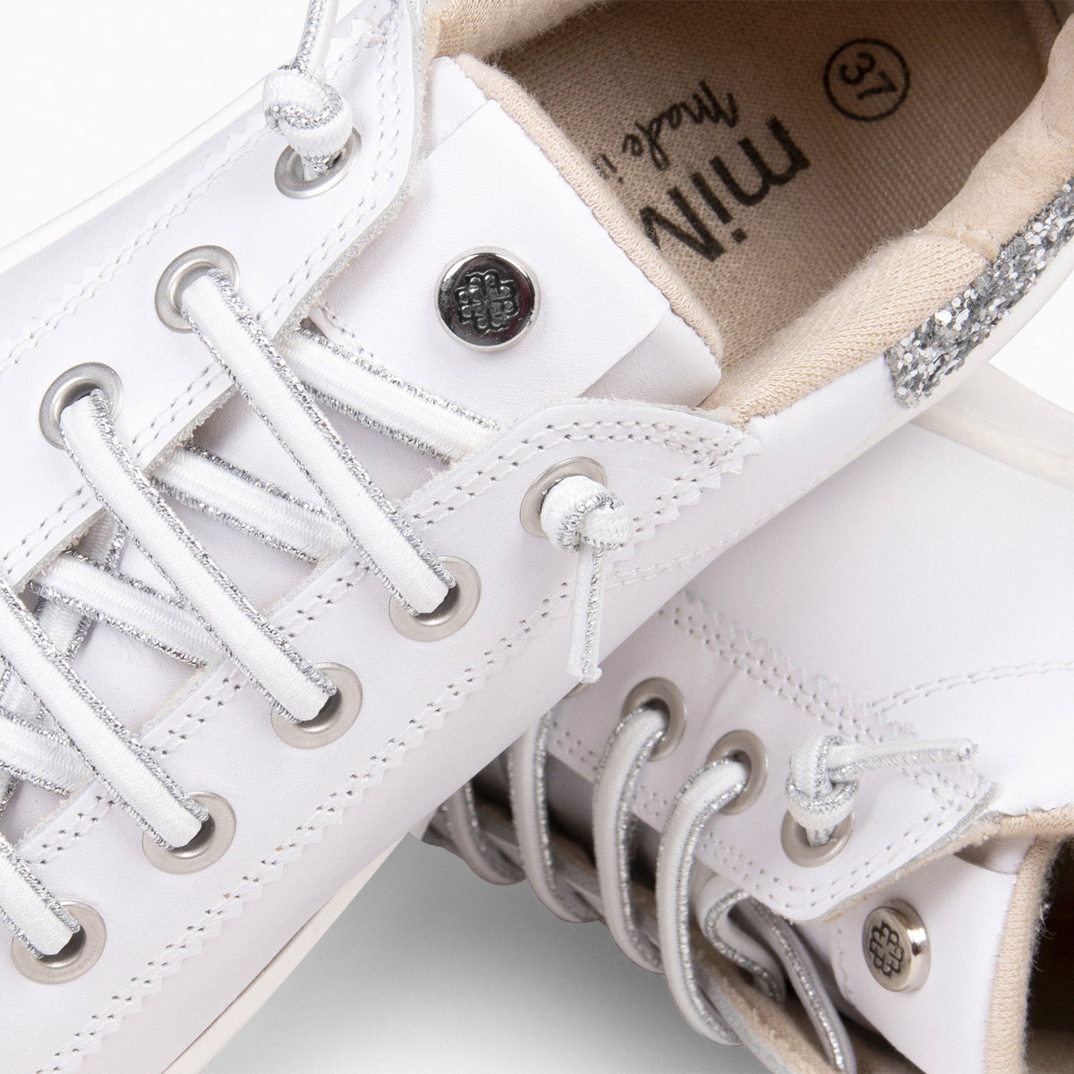 NANTES - Zapatillas Elegantes Blanco y PLATA
