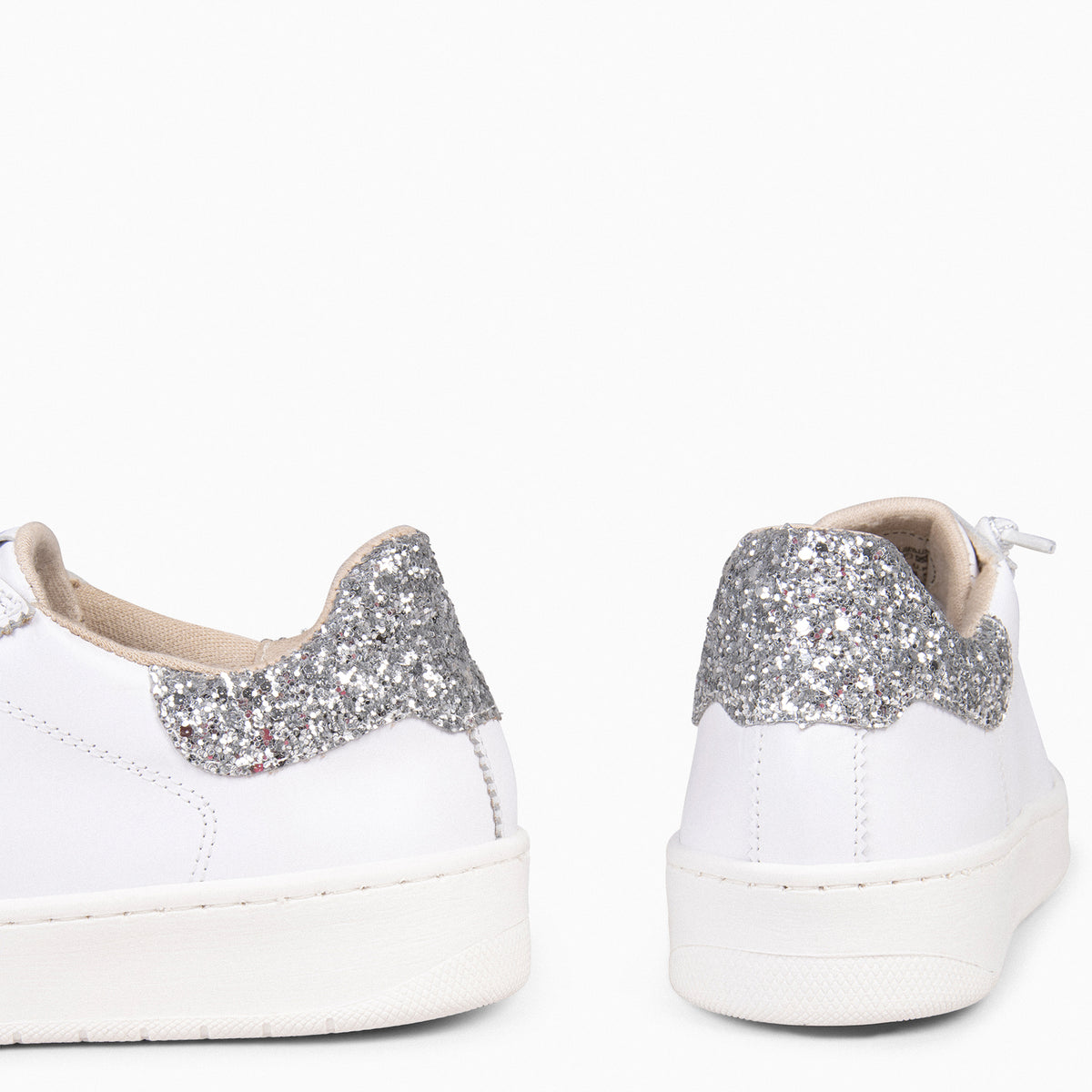 NANTES - Zapatillas Elegantes Blanco y PLATA