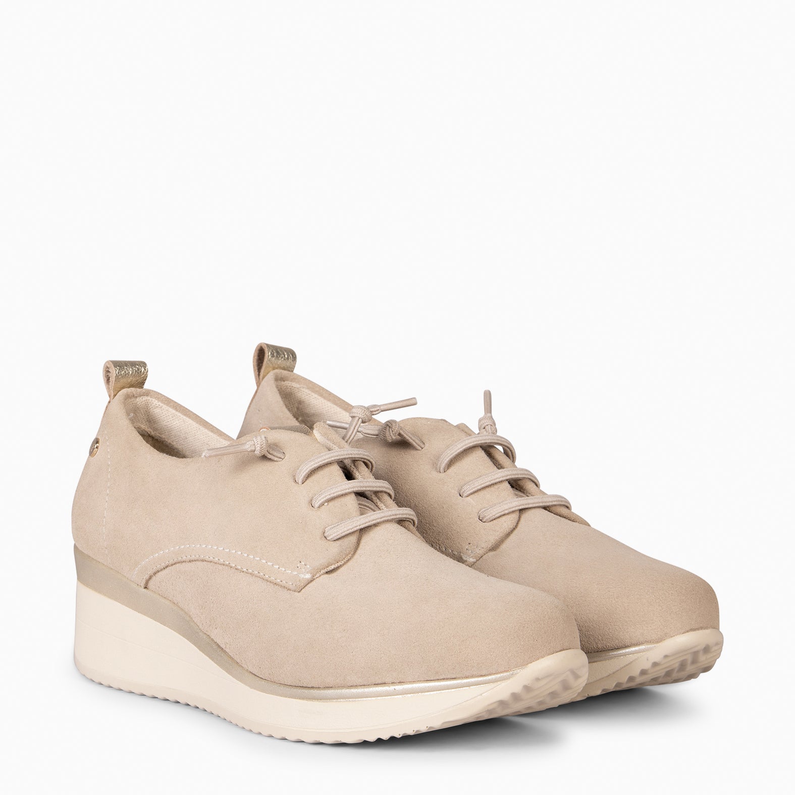 CASSEL - DEPORTIVA CON CUÑA BEIGE