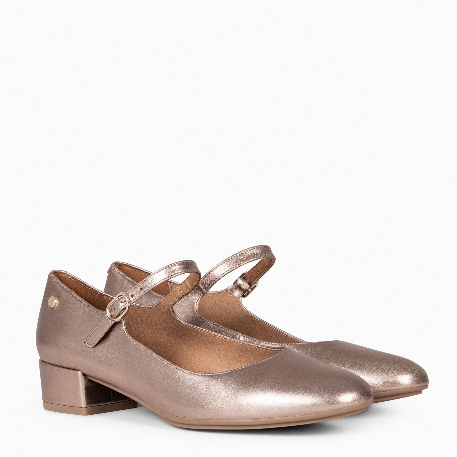 NORA - Merceditas con tacón bajo PLATINO