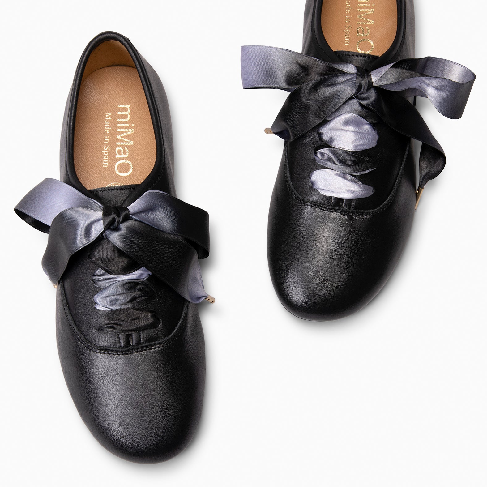 FLAVIA - BLACK SNEAKER BARESOFT WITH RIBBON LACE