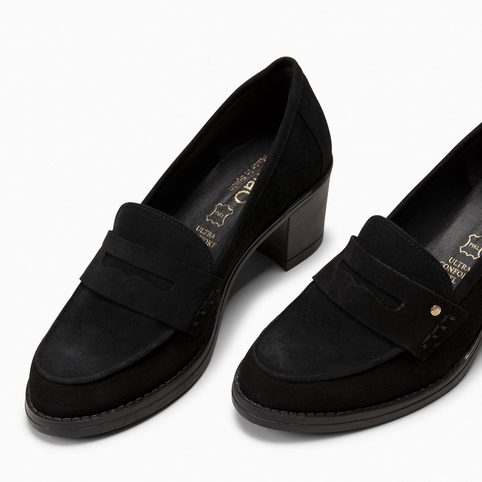 LATTÉ – BLACK Mid Heel Moccasins