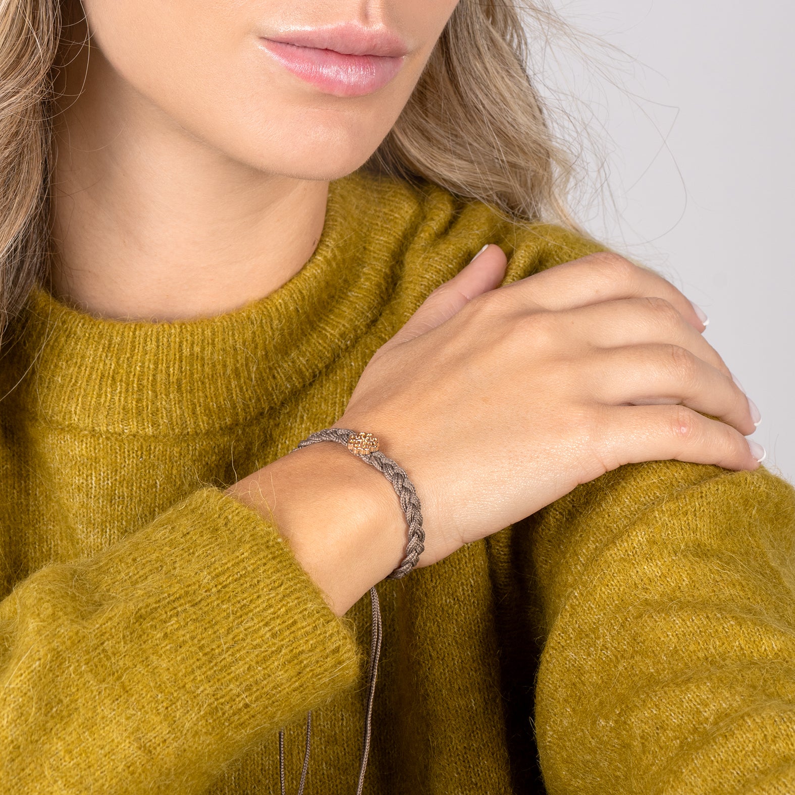 PULSERA TAUPE DEL EQUILIBRIO ORO