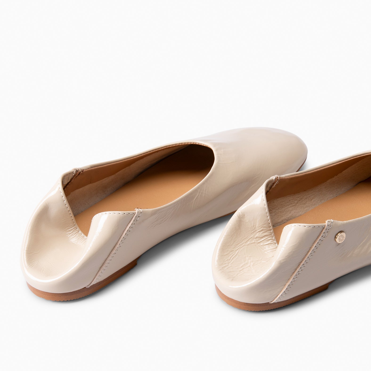 NANUK – Chaussures plates en cuir BEIGE