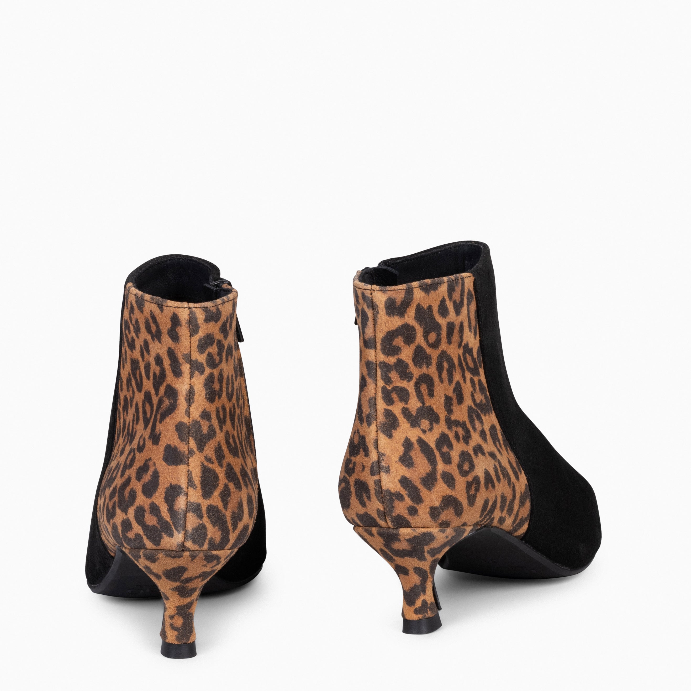 ROYAL SUEDE – BLACK LEOPARD Low heel booties