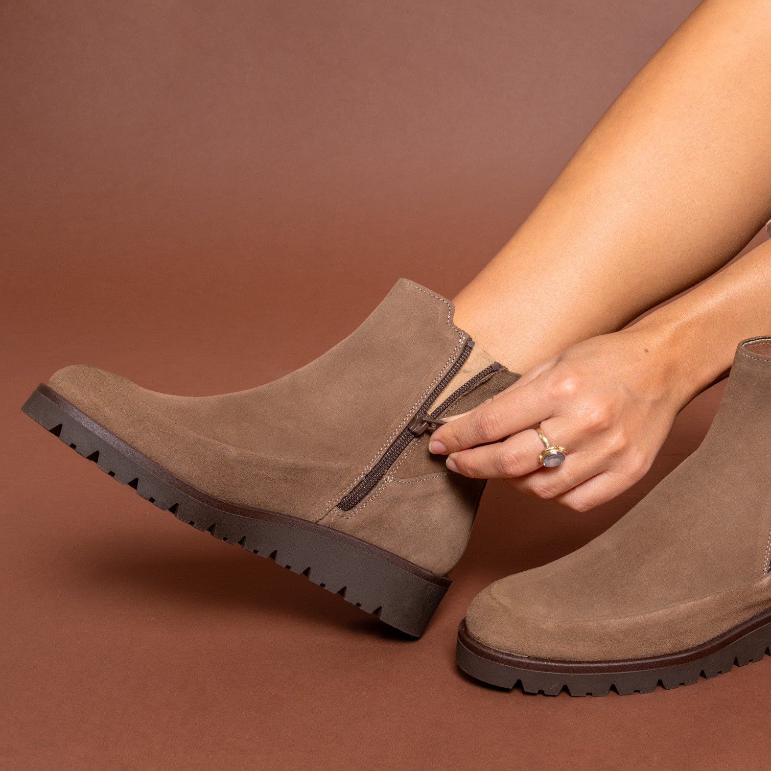 BRISTOL - TAUPE suede ankle boots with a small wedge