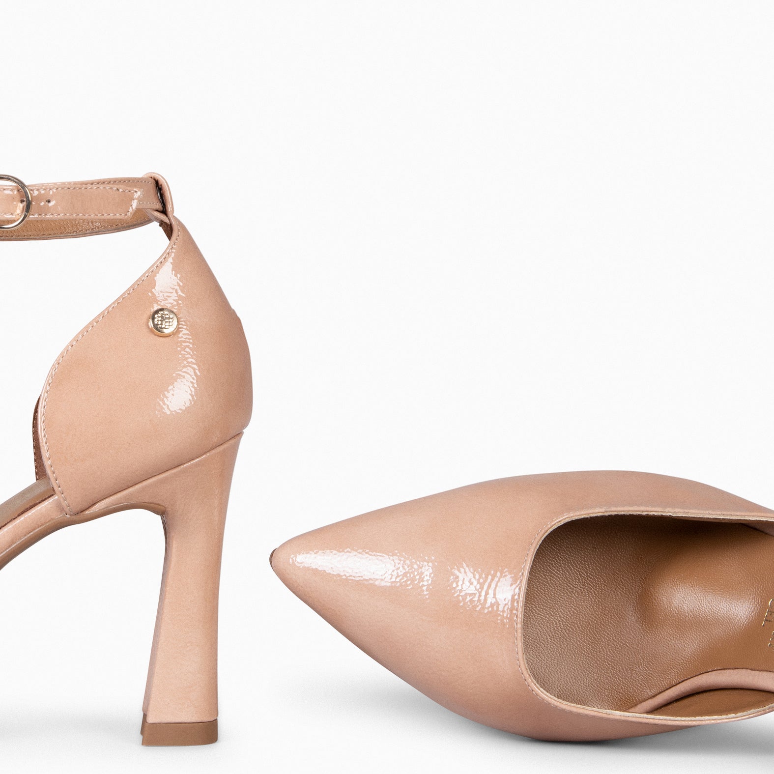 AINHOA – Escarpins en cuir vernis à talon haut NUDE