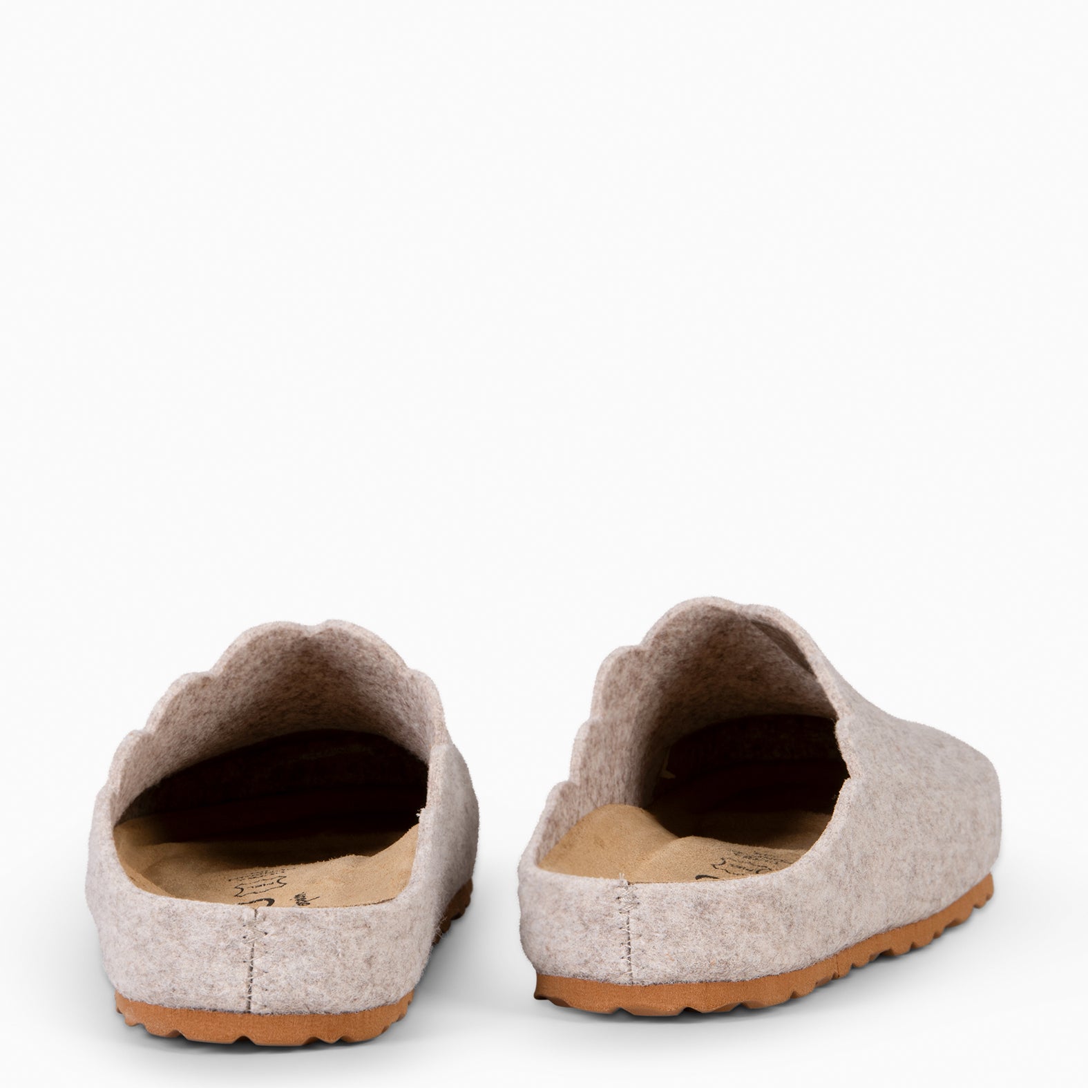 SWEET HOME – BEIGE SLIPPERS