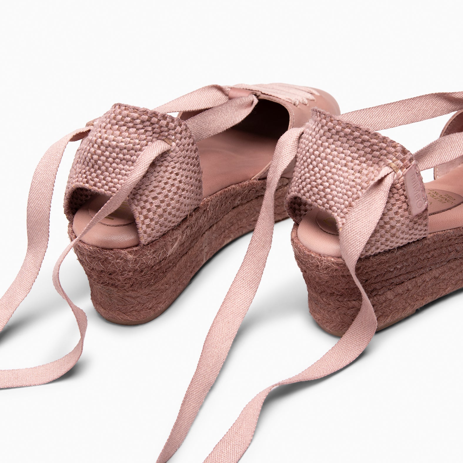 NOJA - LIGHT PINK Espadrilles with natural dyeing