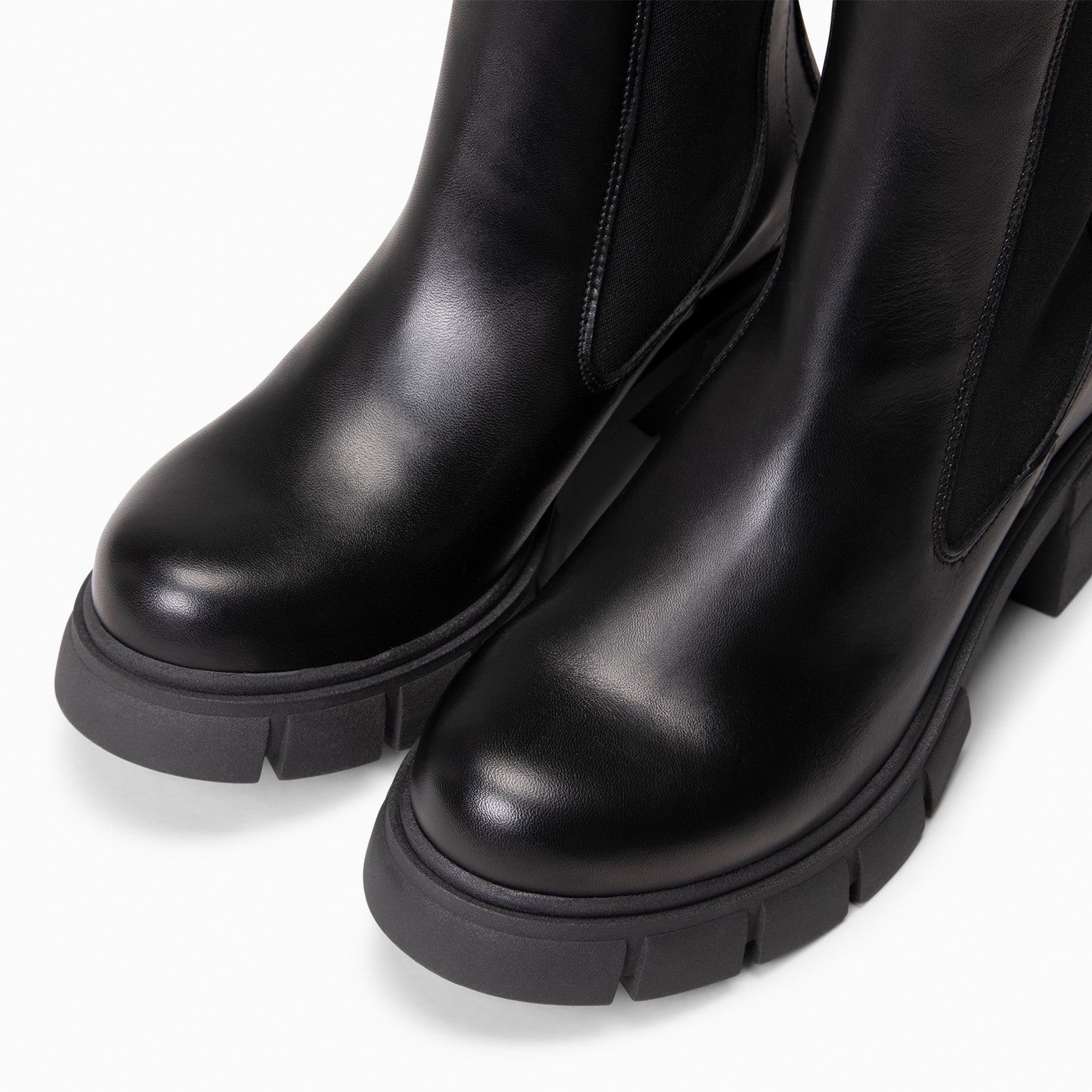 LUCIA - Botines Chelsea con plataforma NEGRO